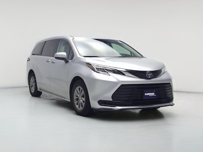 2023 Toyota Sienna Hybrid LE