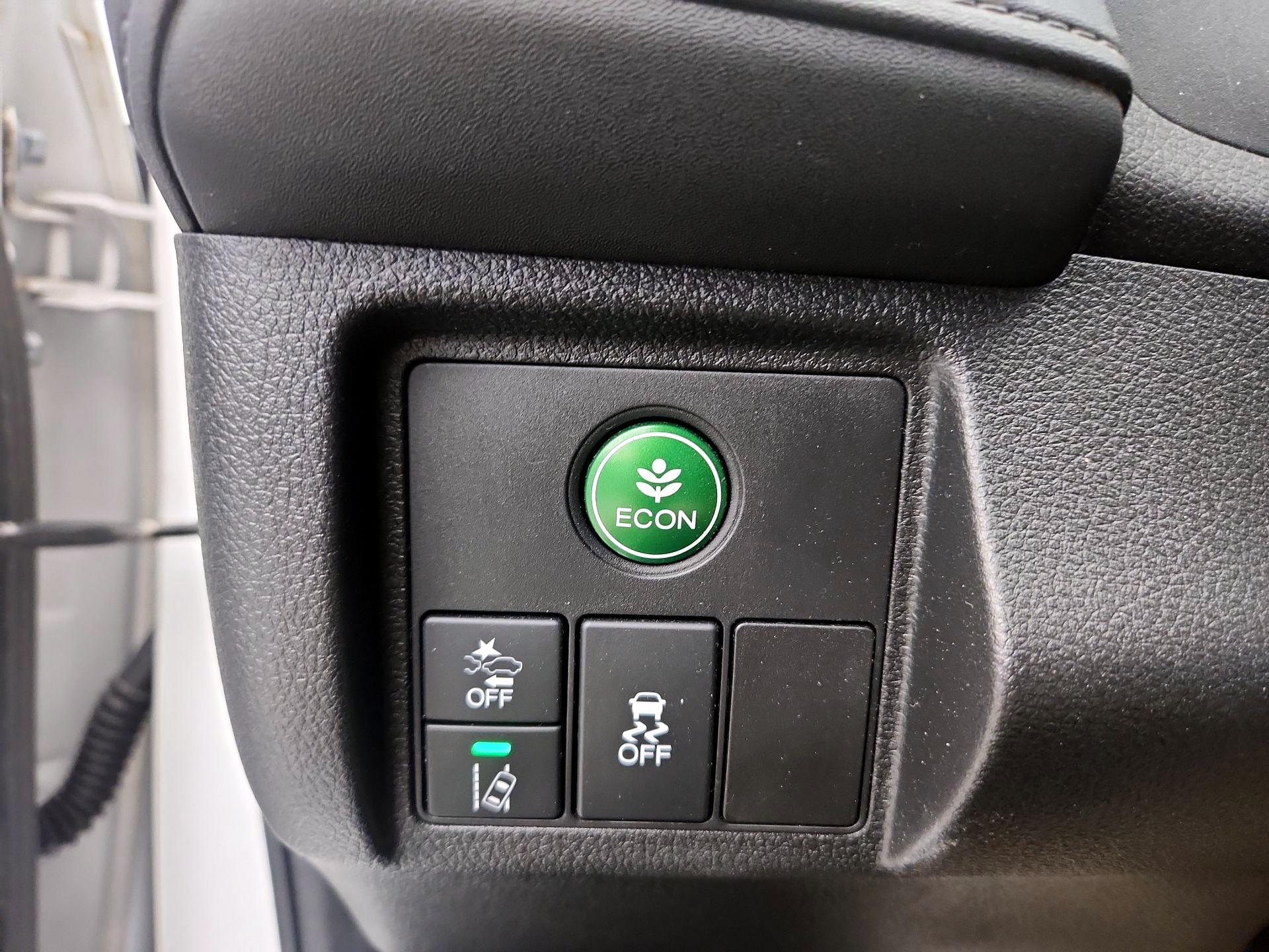 Thumbnail: 2019 Honda HR-V - 13