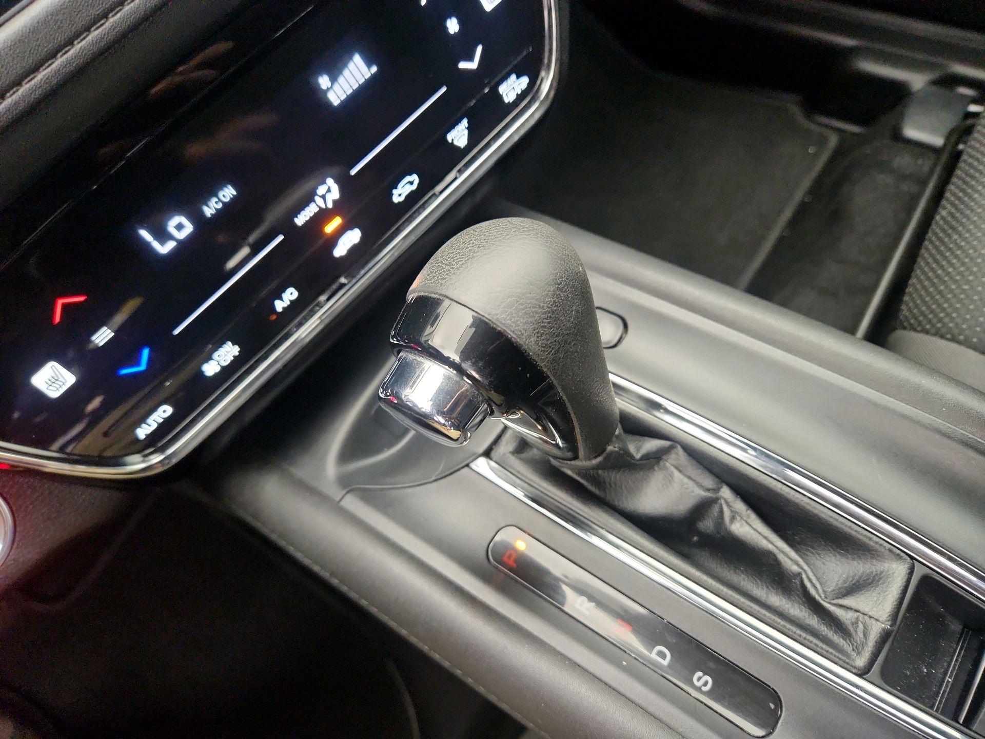 Thumbnail: 2019 Honda HR-V - 17