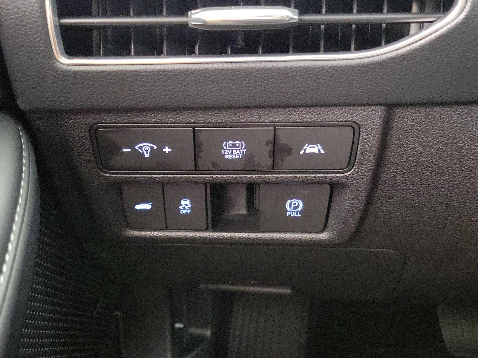 2023 Hyundai Sonata Hybrid Limited - Photo 14