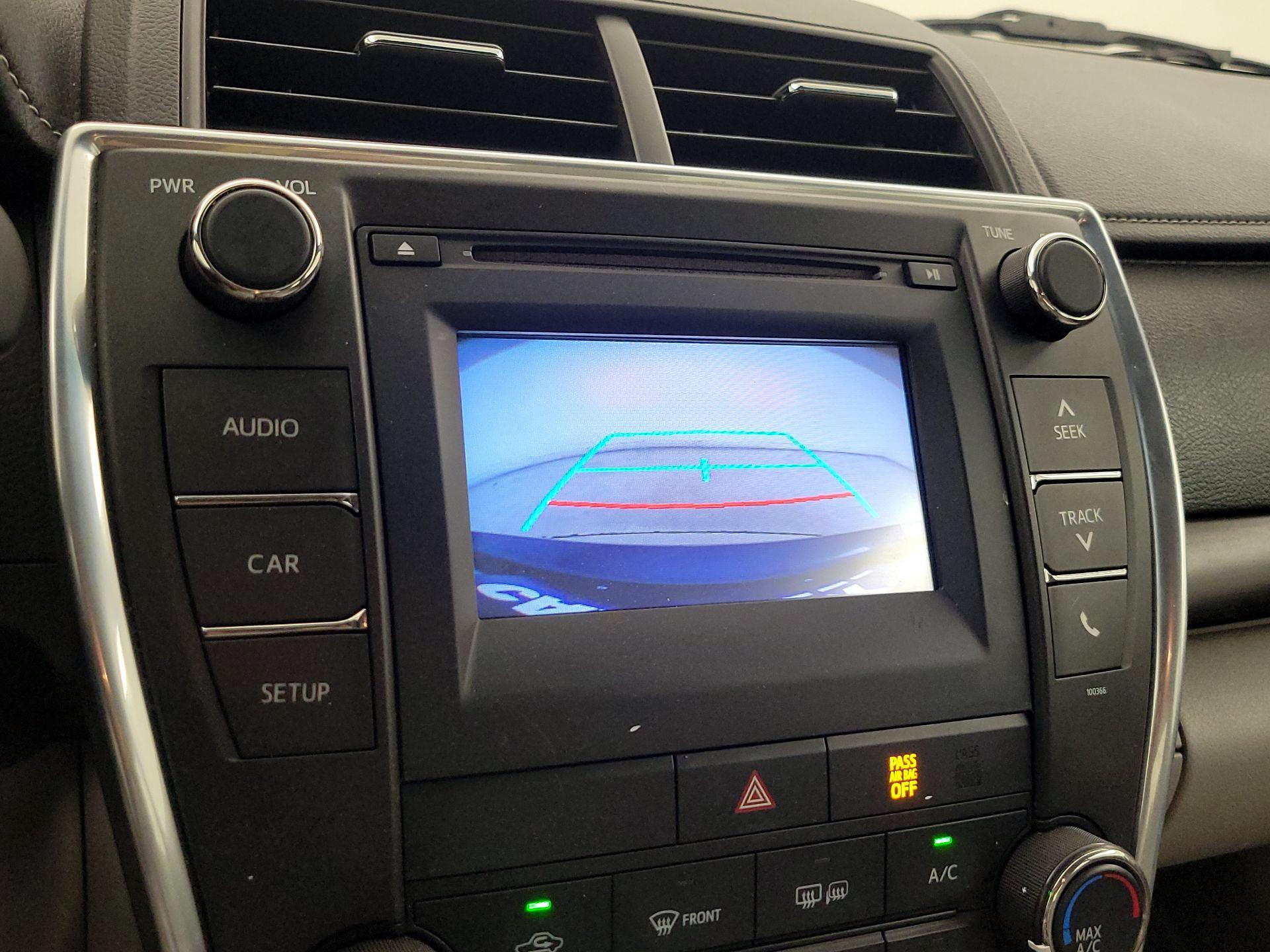 Thumbnail: 2015 Toyota Camry - 14