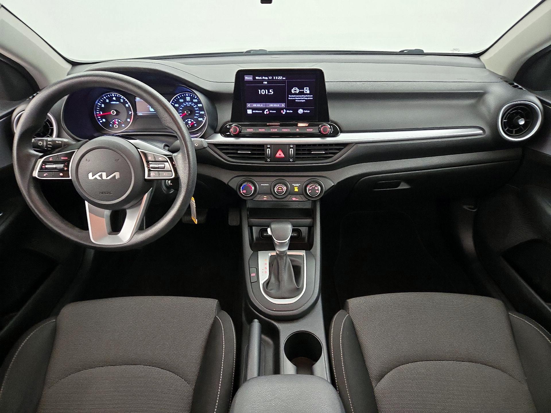 Thumbnail: 2022 Kia Forte - 9