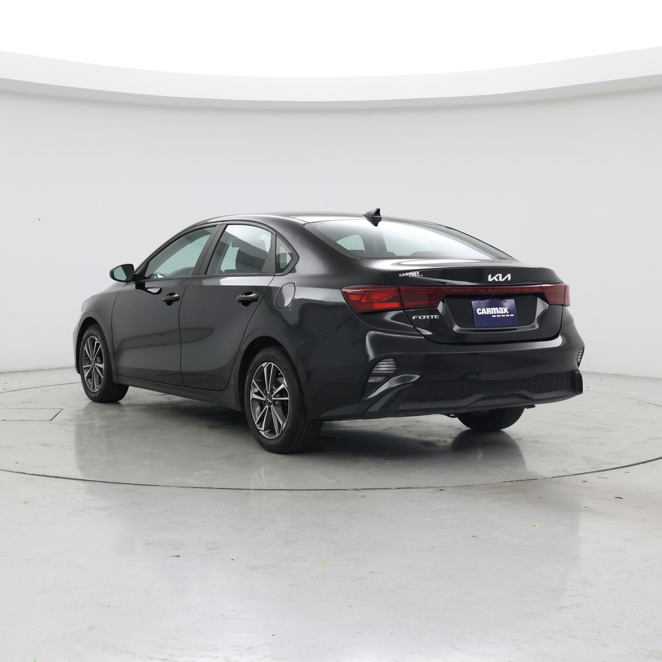 Thumbnail: 2022 Kia Forte - 2