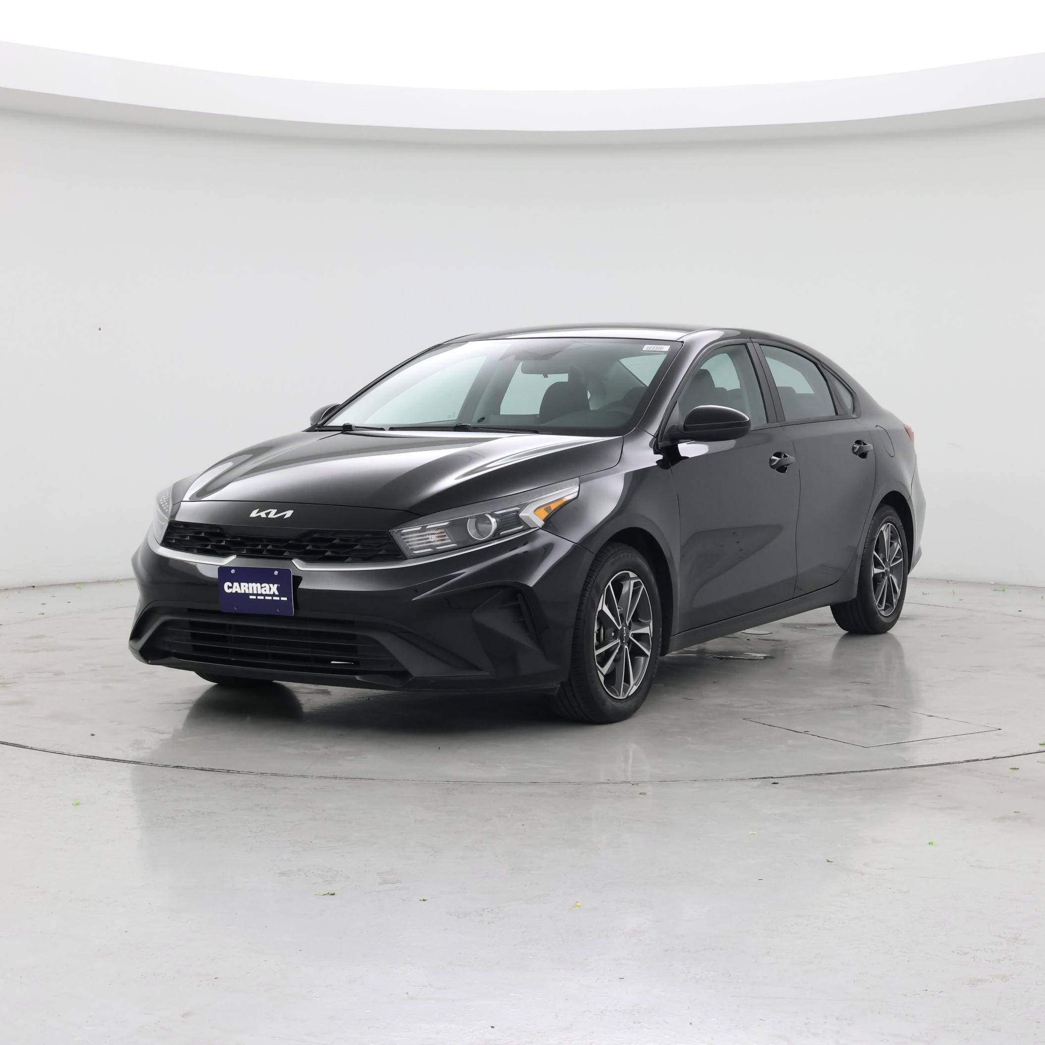 Thumbnail: 2022 Kia Forte - 4
