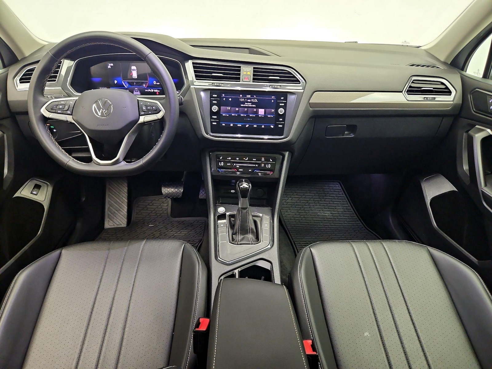 2024 Volkswagen Tiguan SE - Photo 10