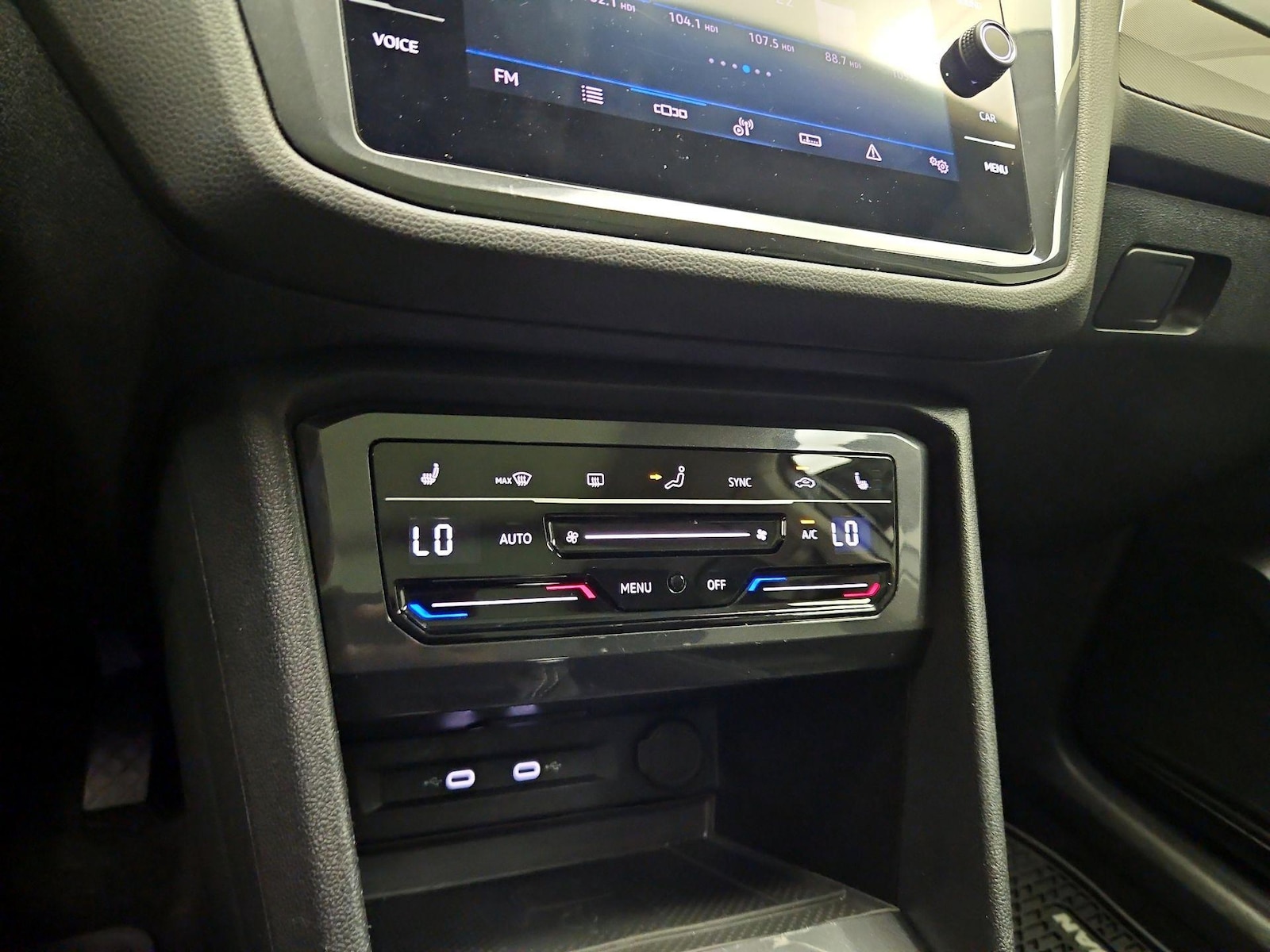 2024 Volkswagen Tiguan SE - Photo 16