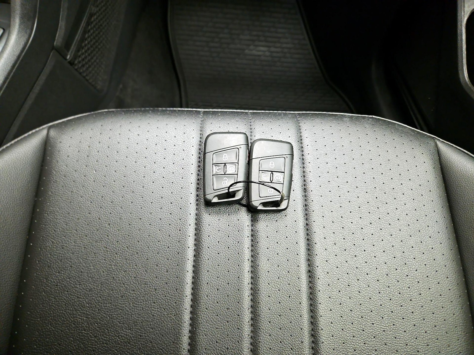 2024 Volkswagen Tiguan SE - Photo 21
