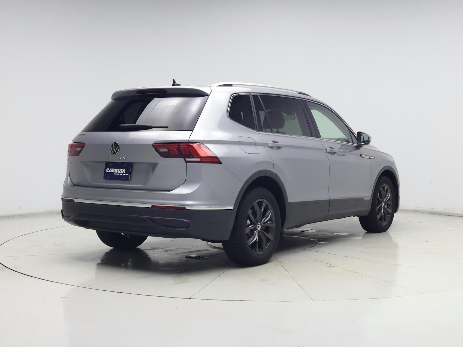 2024 Volkswagen Tiguan SE - Photo 9