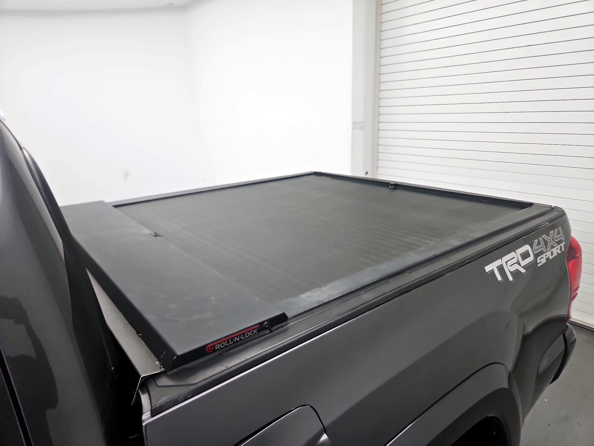 Thumbnail: 2019 Toyota Tacoma - 17