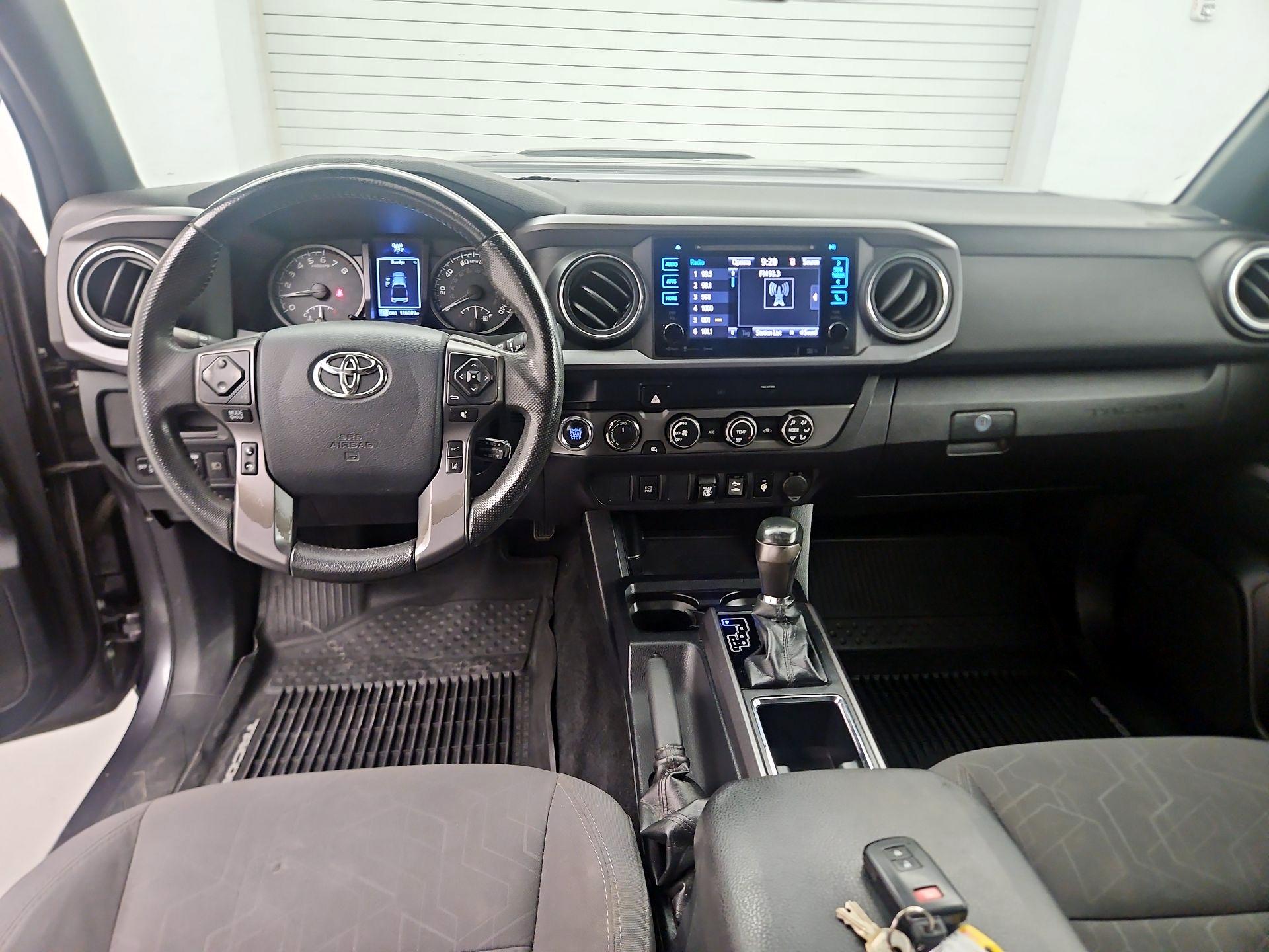 Thumbnail: 2019 Toyota Tacoma - 8