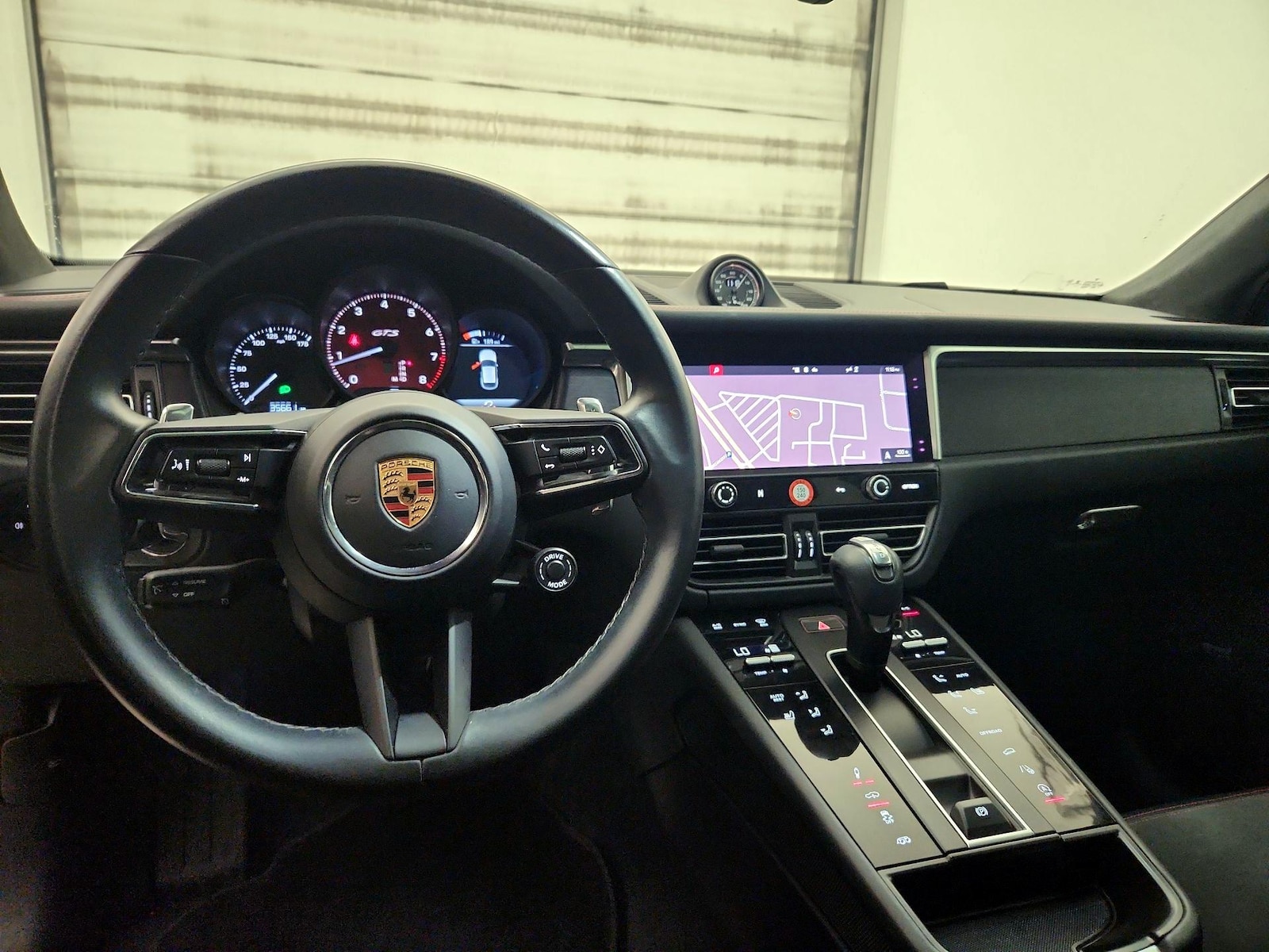 2022 Porsche Macan GTS - Photo 10