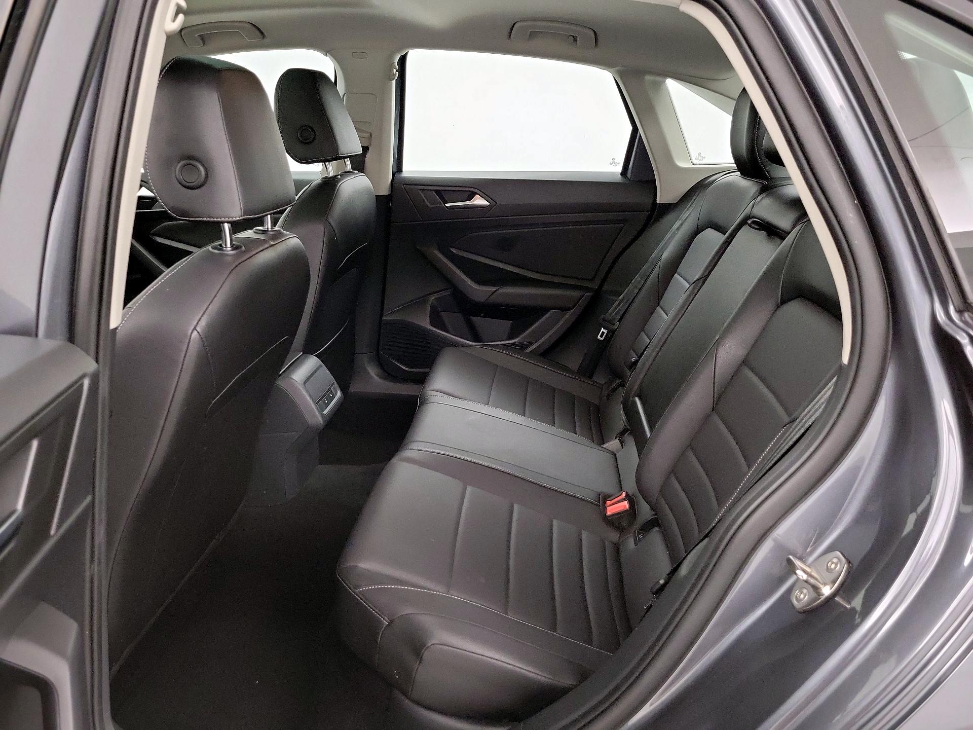 Thumbnail: 2021 Volkswagen Jetta - 20
