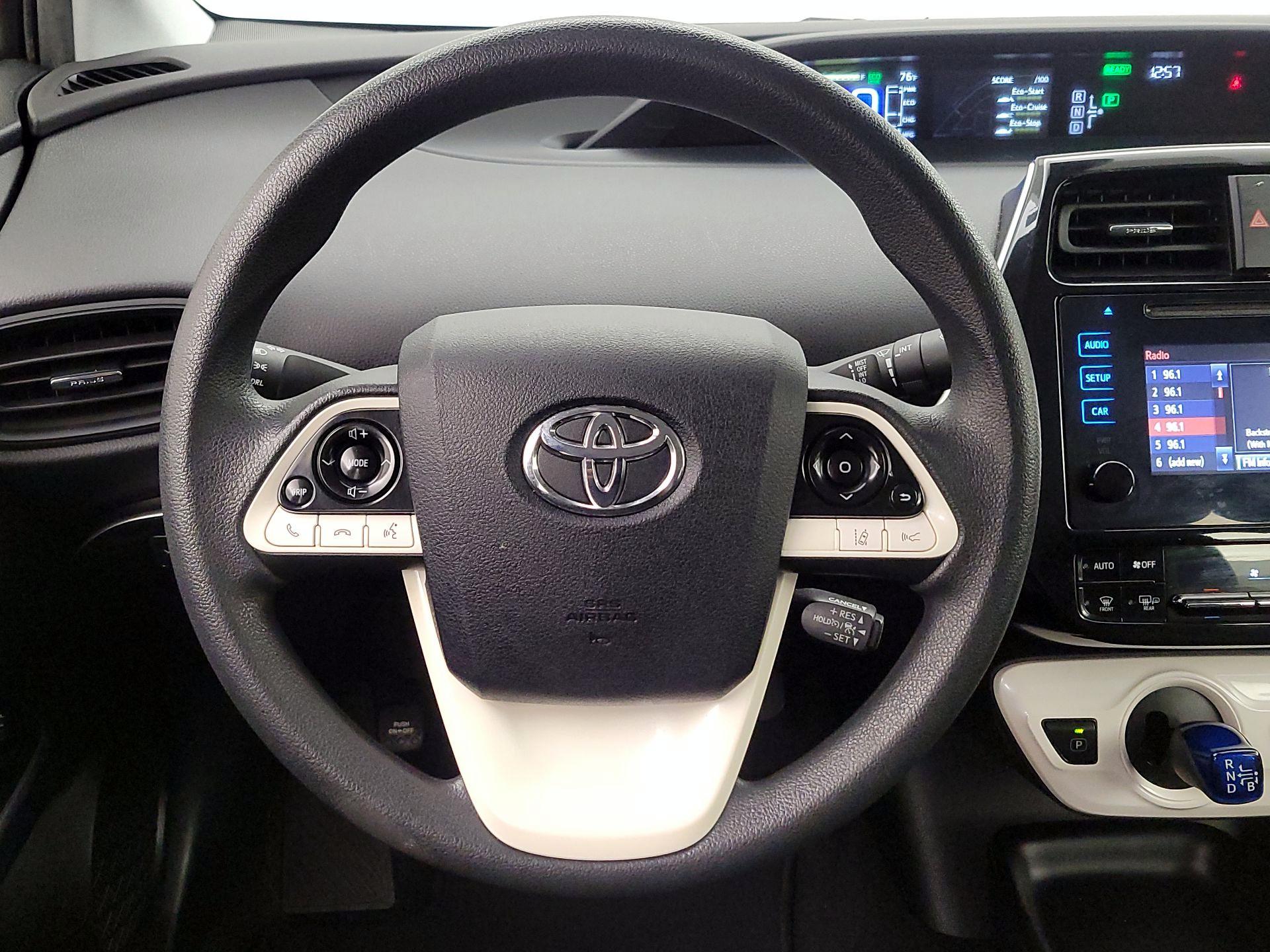 Thumbnail: 2018 Toyota Prius - 10