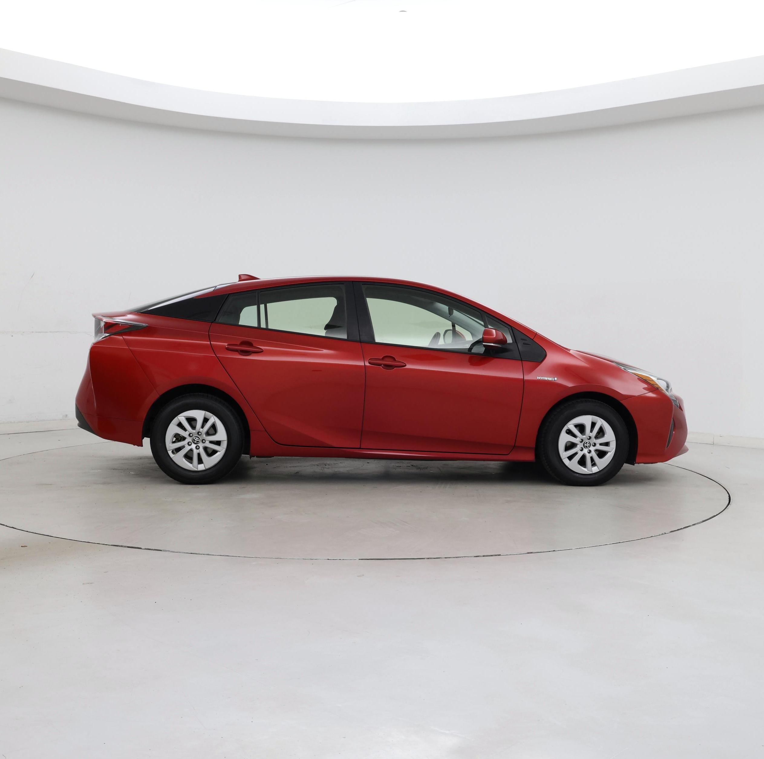 Thumbnail: 2018 Toyota Prius - 7