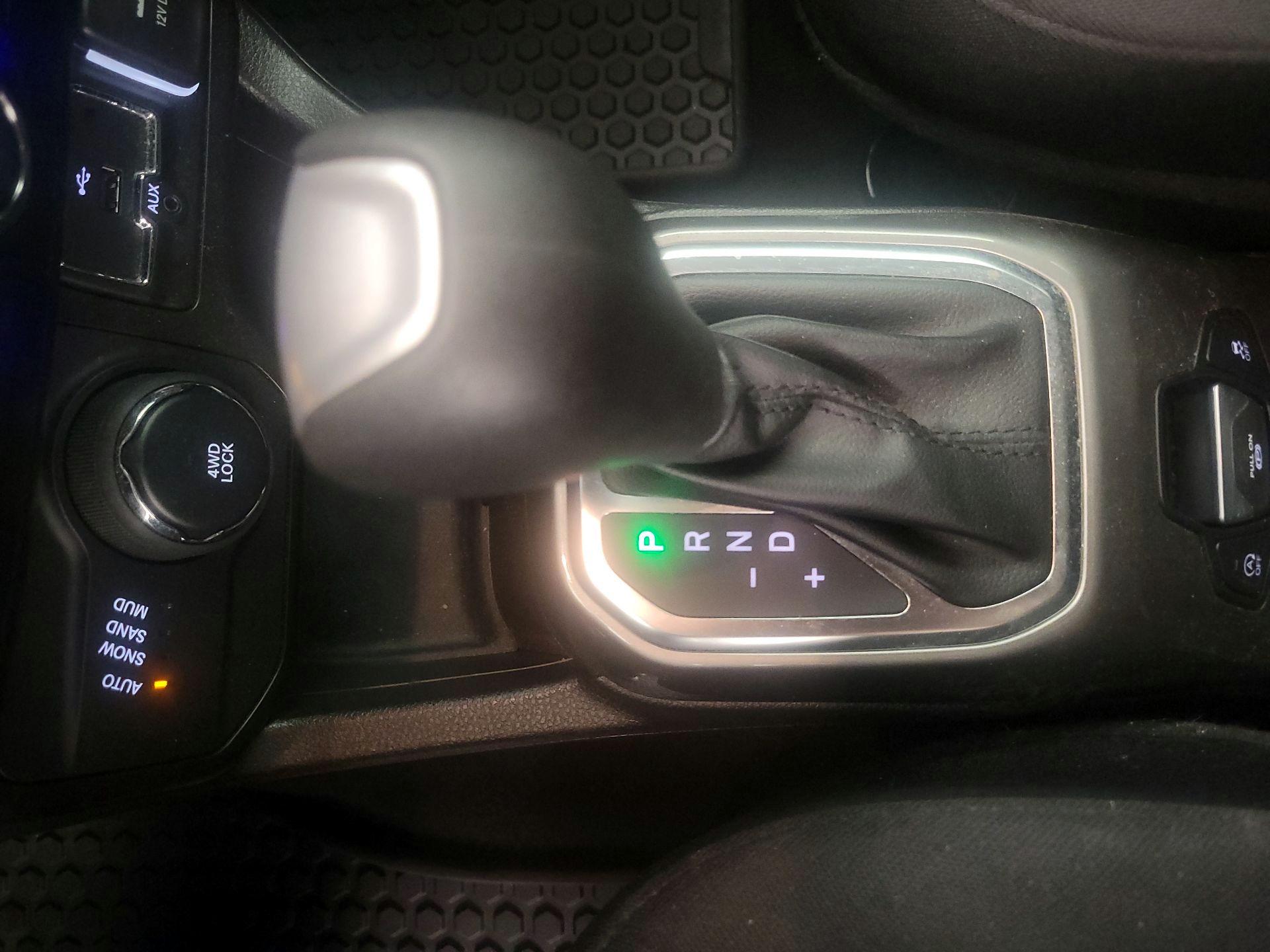 Thumbnail: 2022 Jeep Renegade - 18