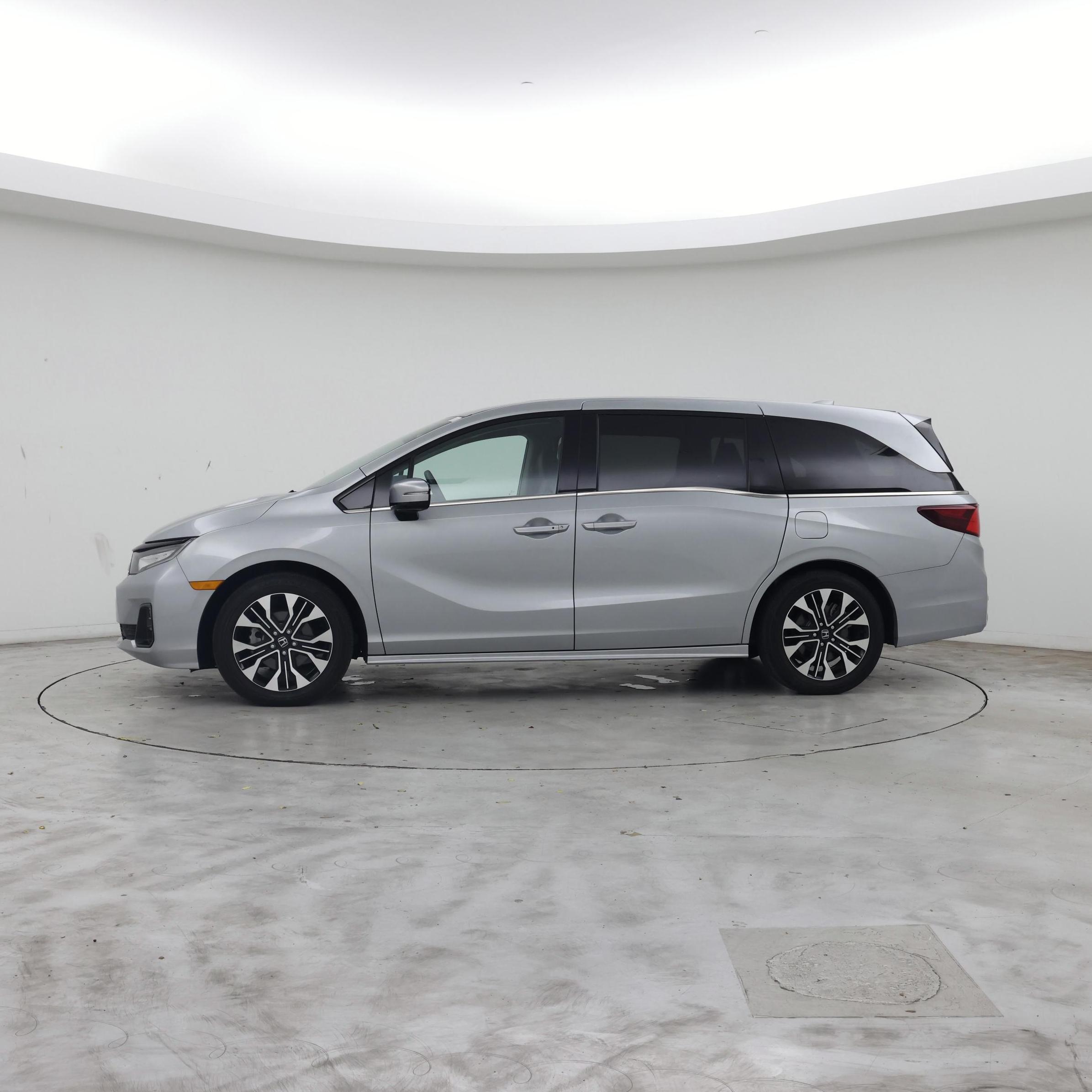 Thumbnail: 2025 Honda Odyssey - 3