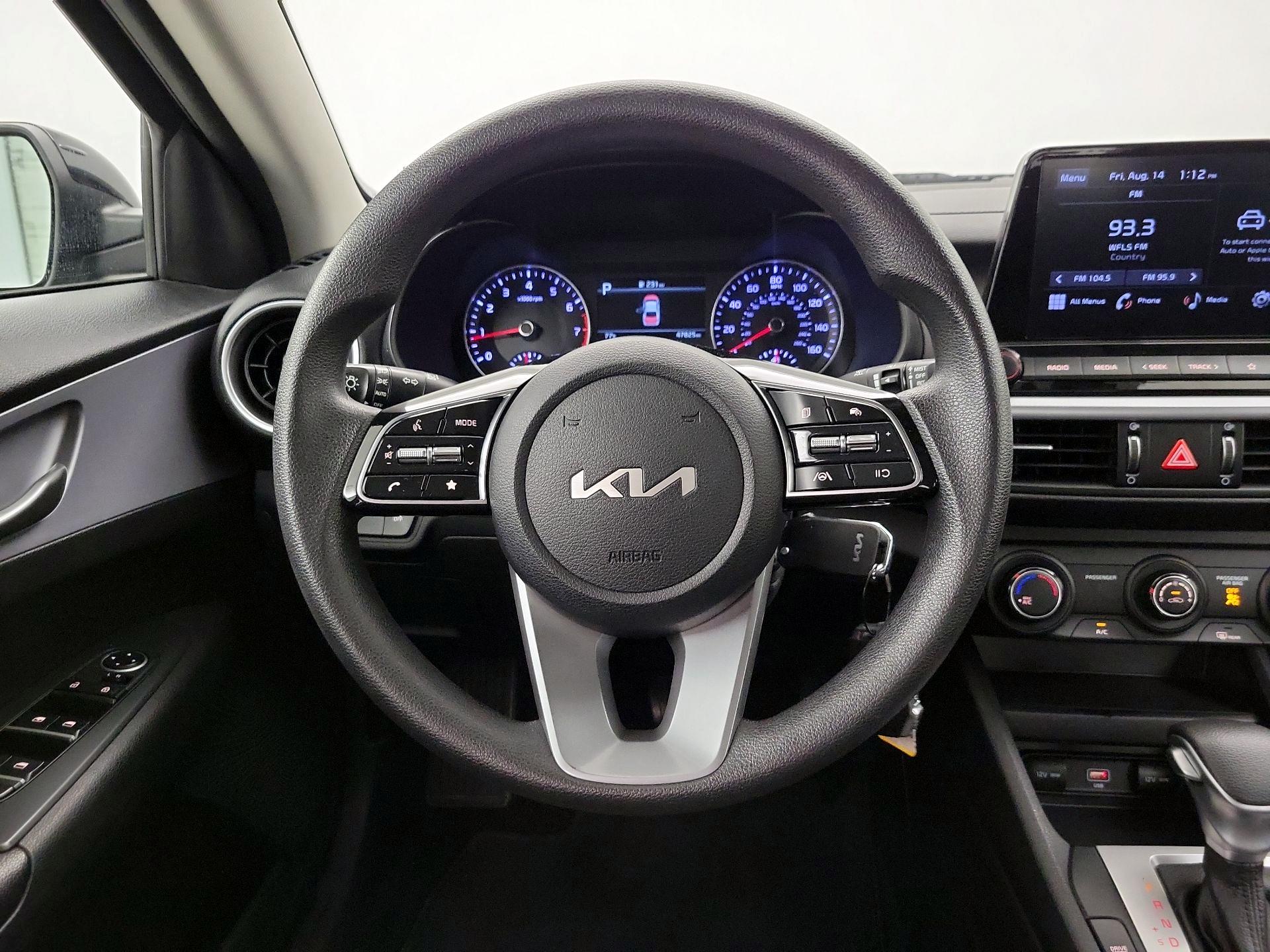 Thumbnail: 2022 Kia Forte - 10