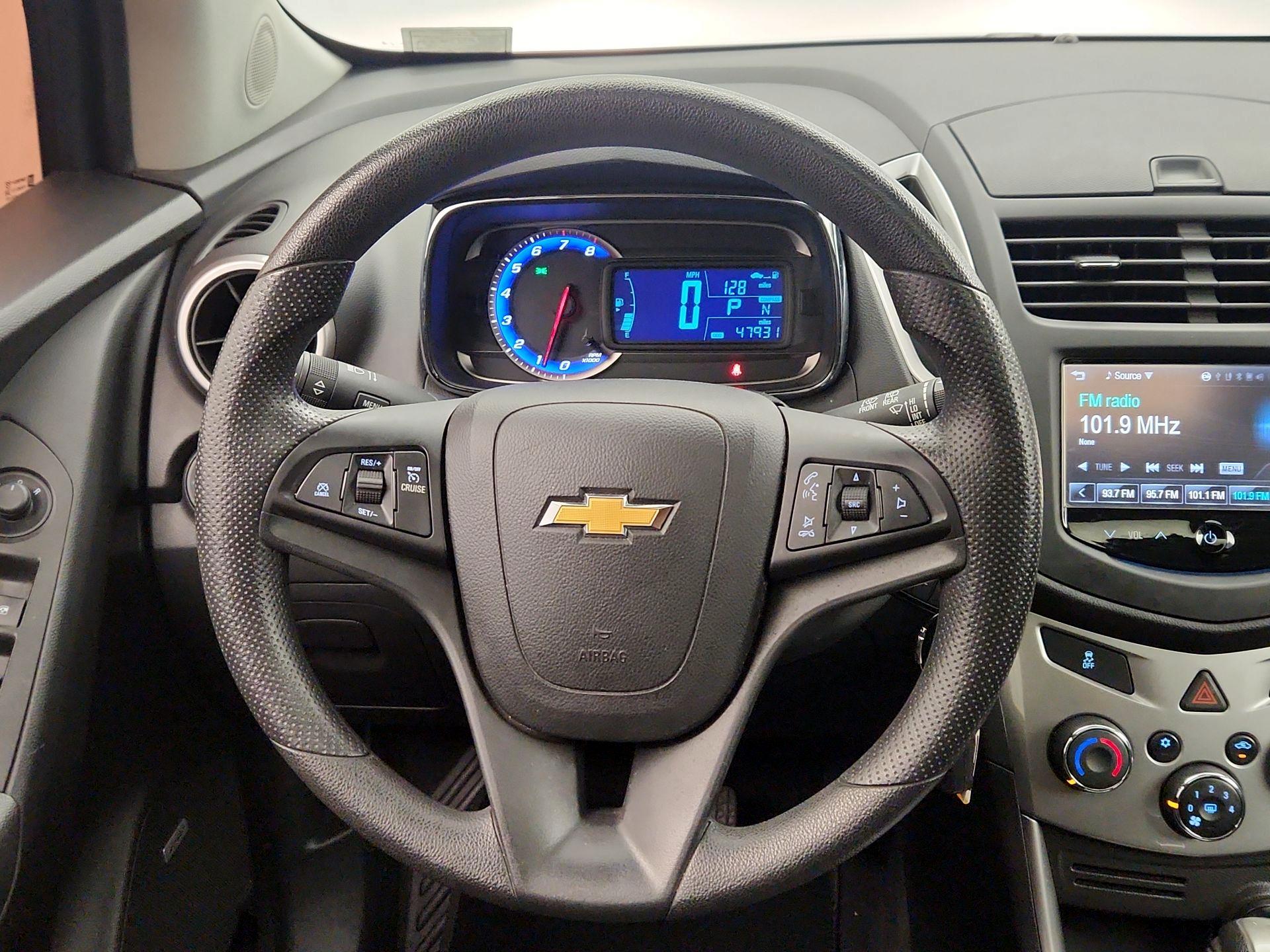 Thumbnail: 2015 Chevrolet Trax - 10