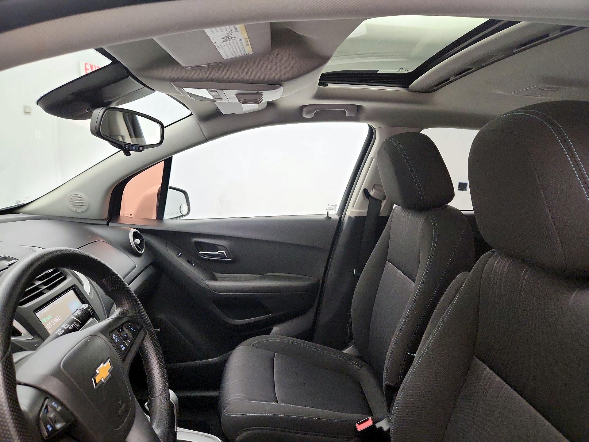 Thumbnail: 2015 Chevrolet Trax - 18
