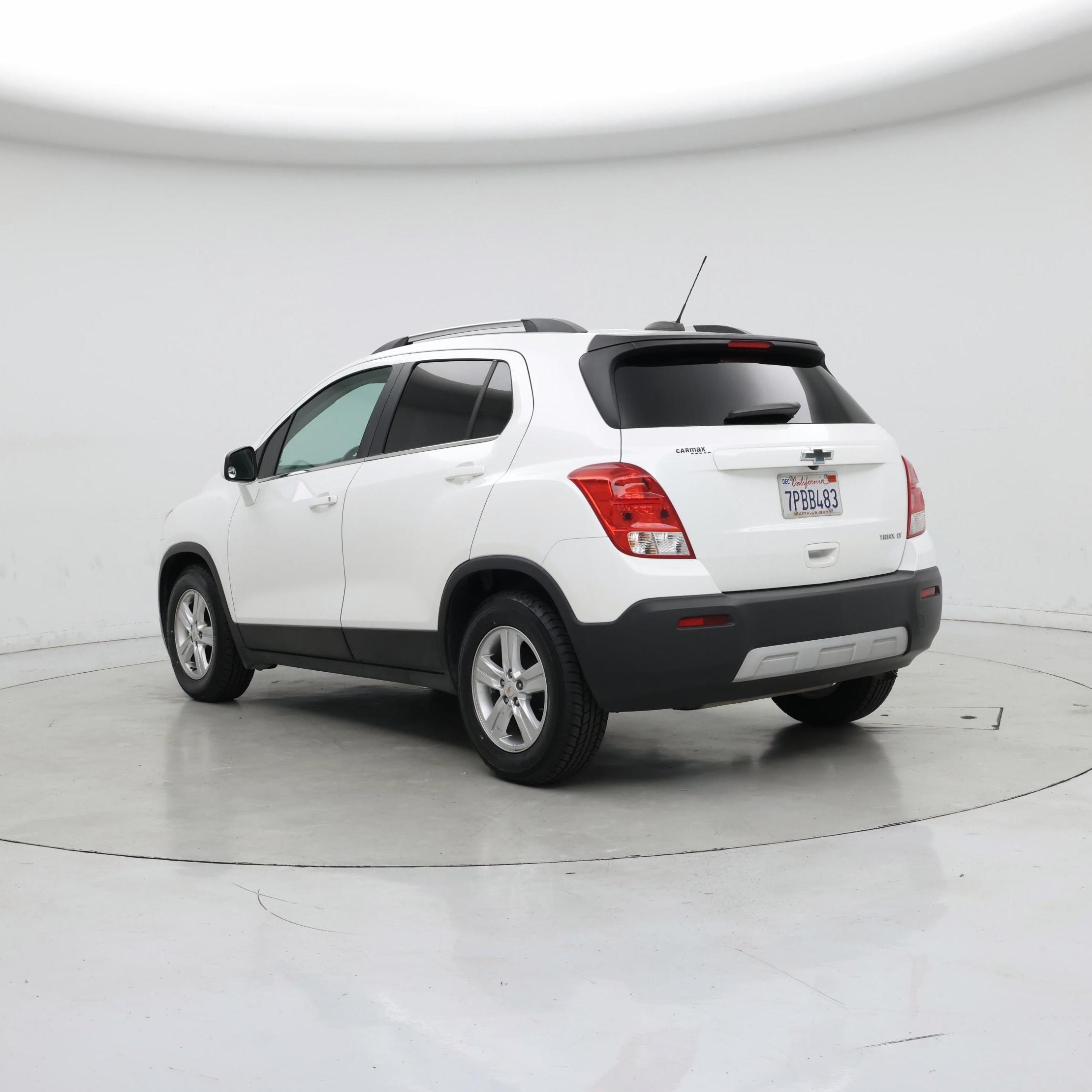 Thumbnail: 2015 Chevrolet Trax - 2