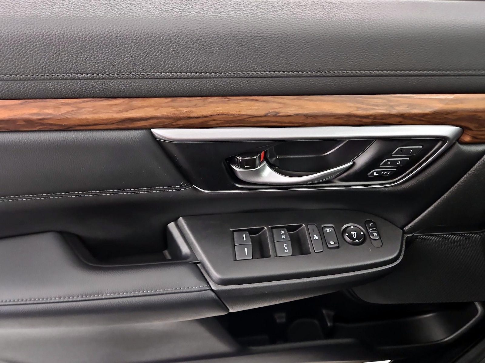 2021 Honda CR-V Touring - Photo 11