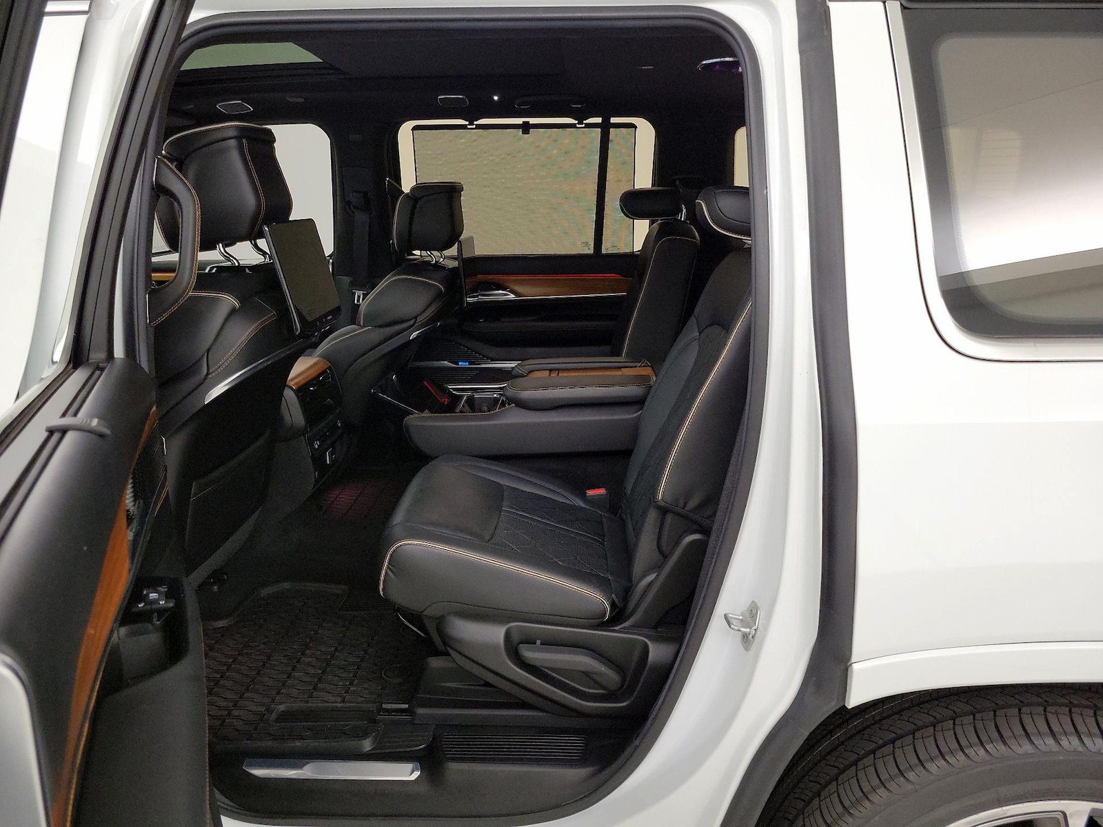Rear Air Conditioning