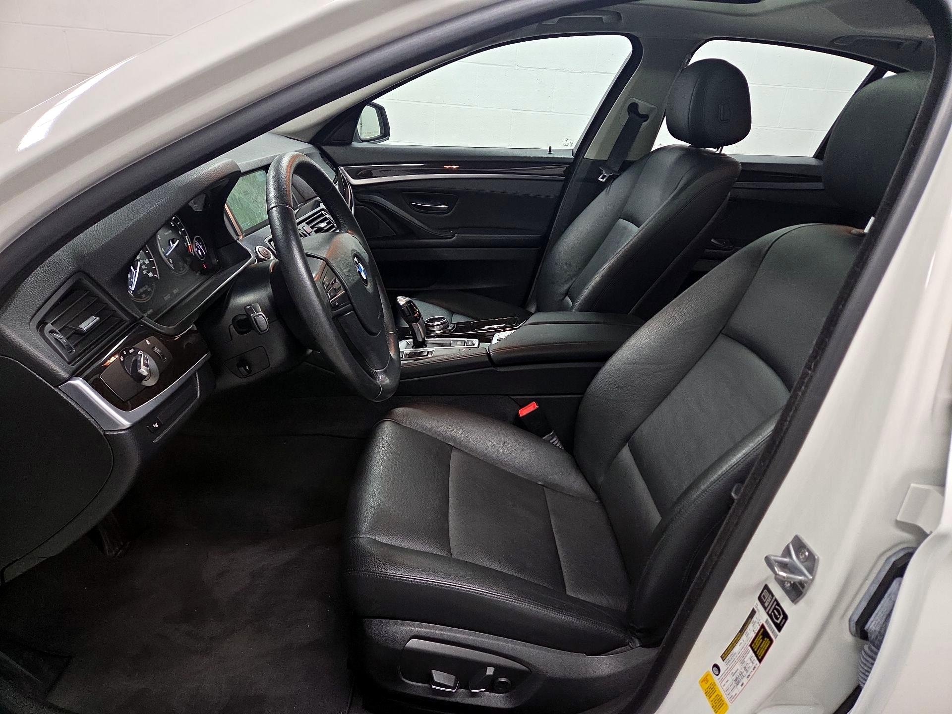 Thumbnail: 2014 BMW 5 Series - 9