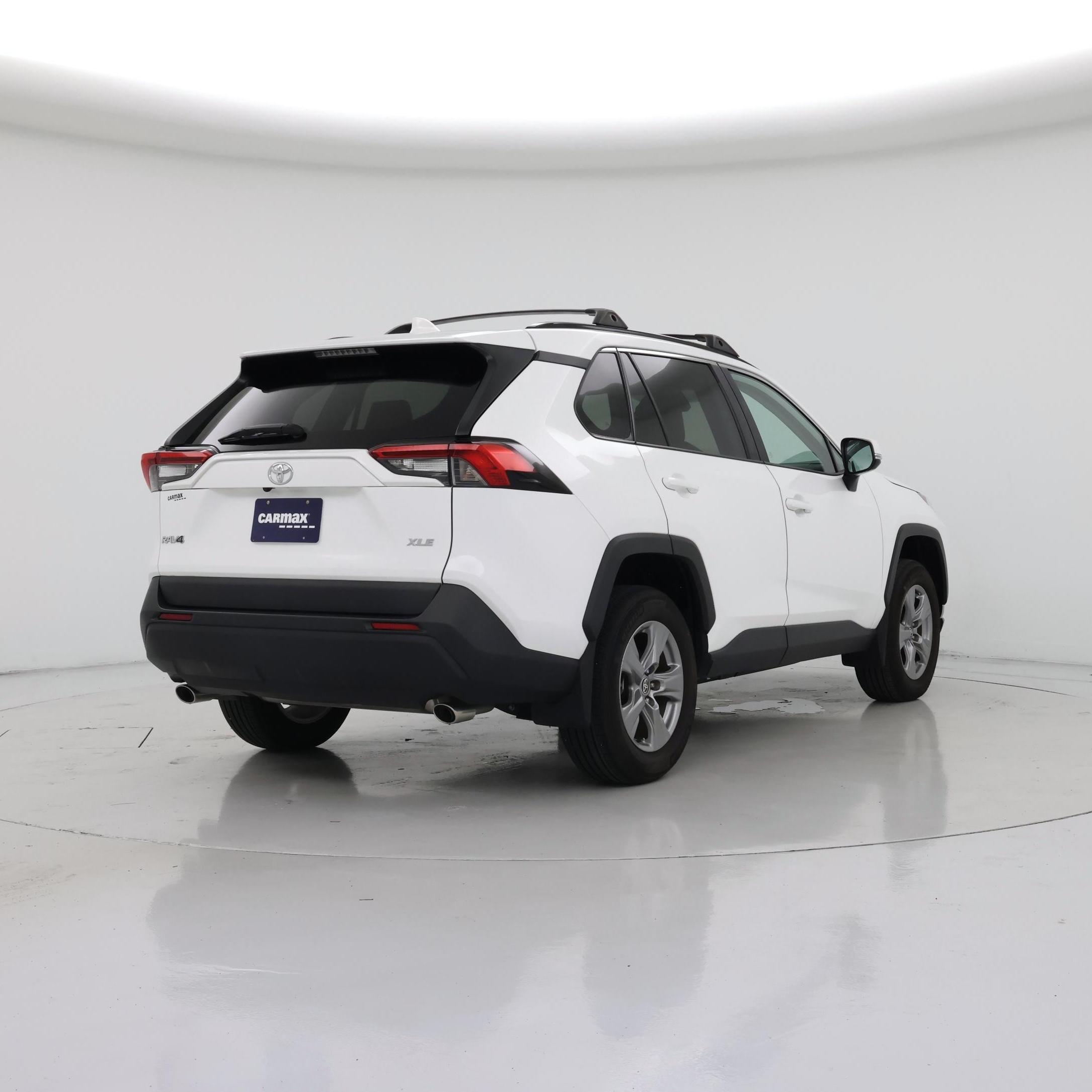 Thumbnail: 2024 Toyota RAV4 - 8