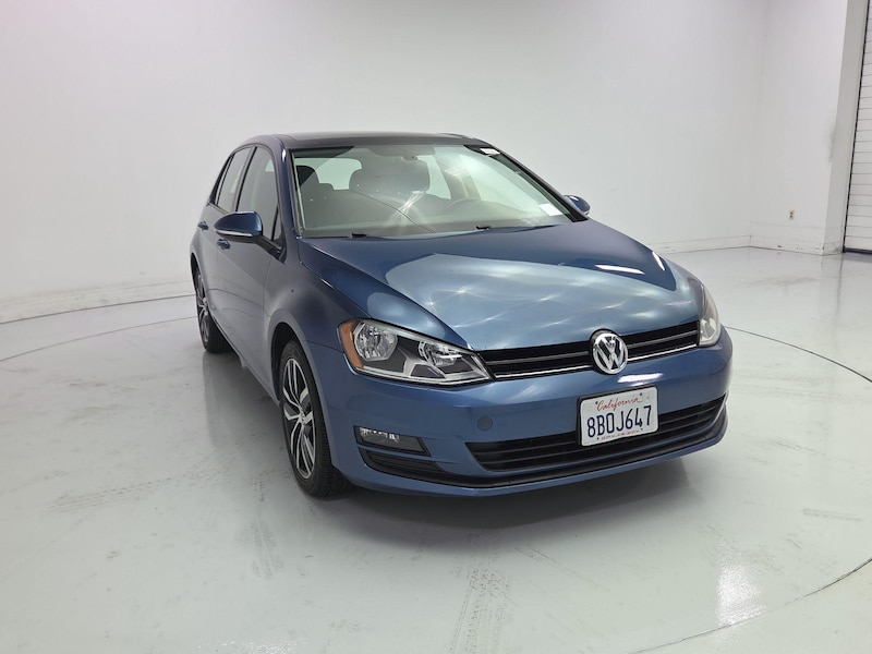 2017 Volkswagen Golf SE