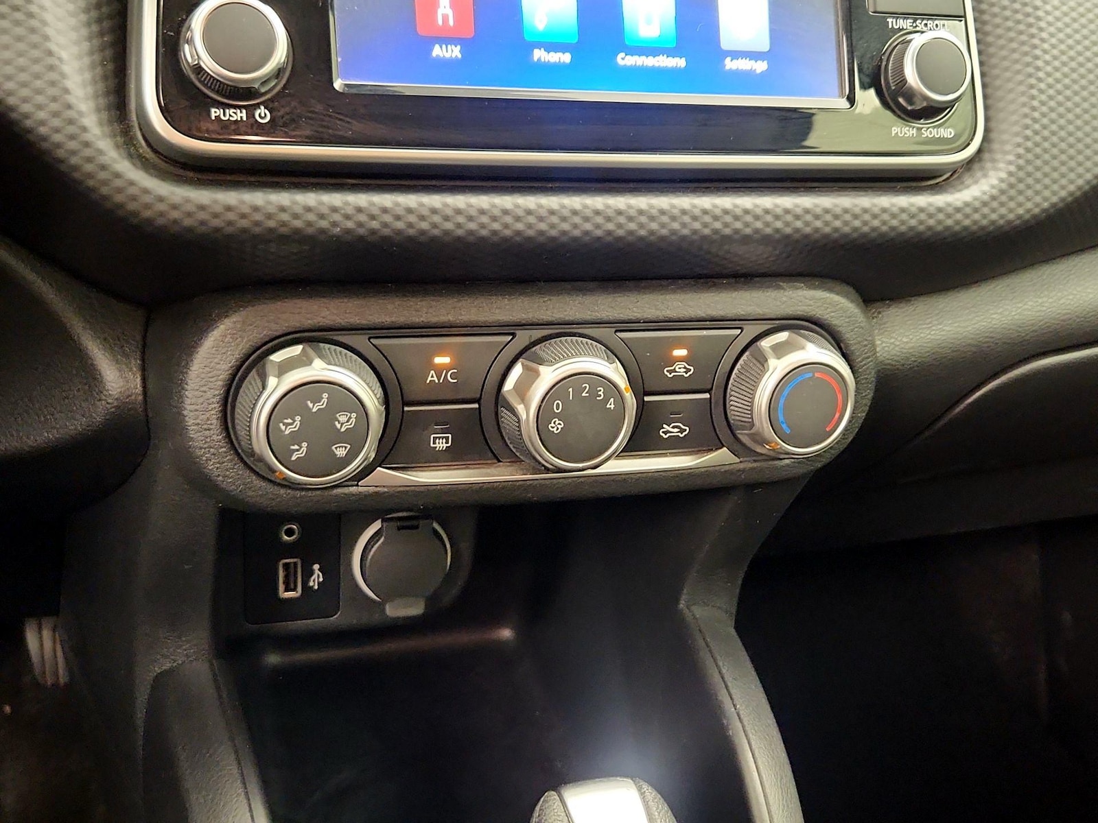2023 Nissan Kicks S - Photo 17