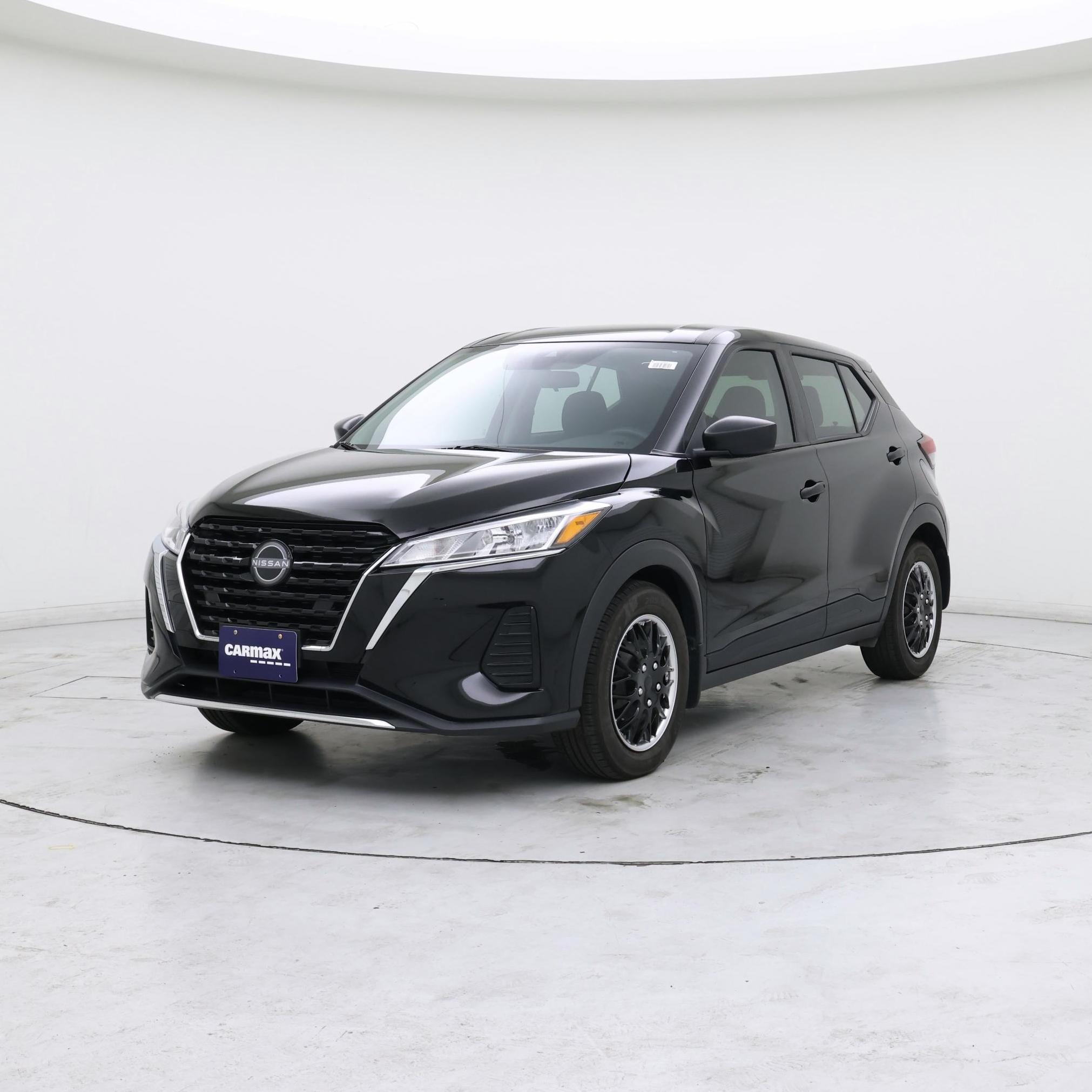 Thumbnail: 2023 Nissan Kicks - 4