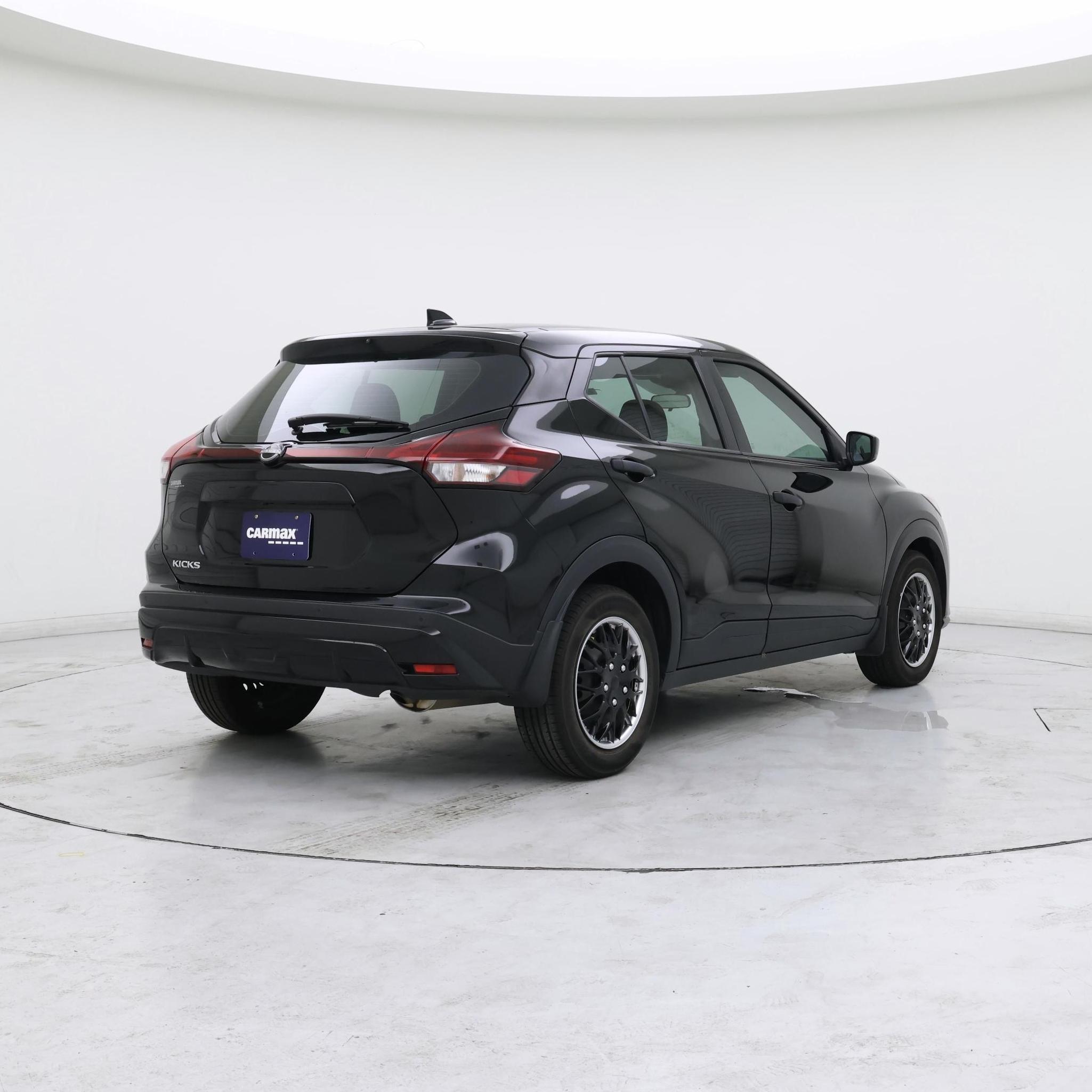 Thumbnail: 2023 Nissan Kicks - 8