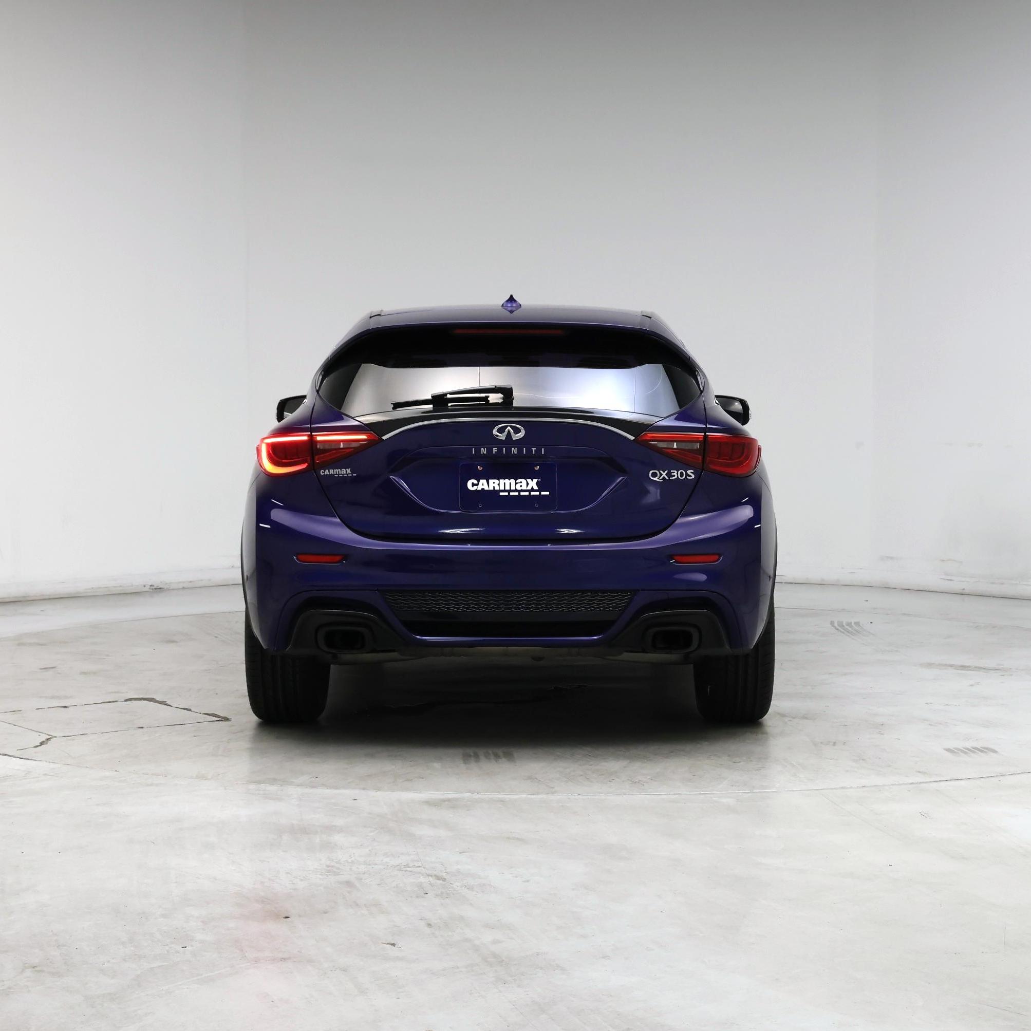 Thumbnail: 2017 INFINITI QX30 - 6