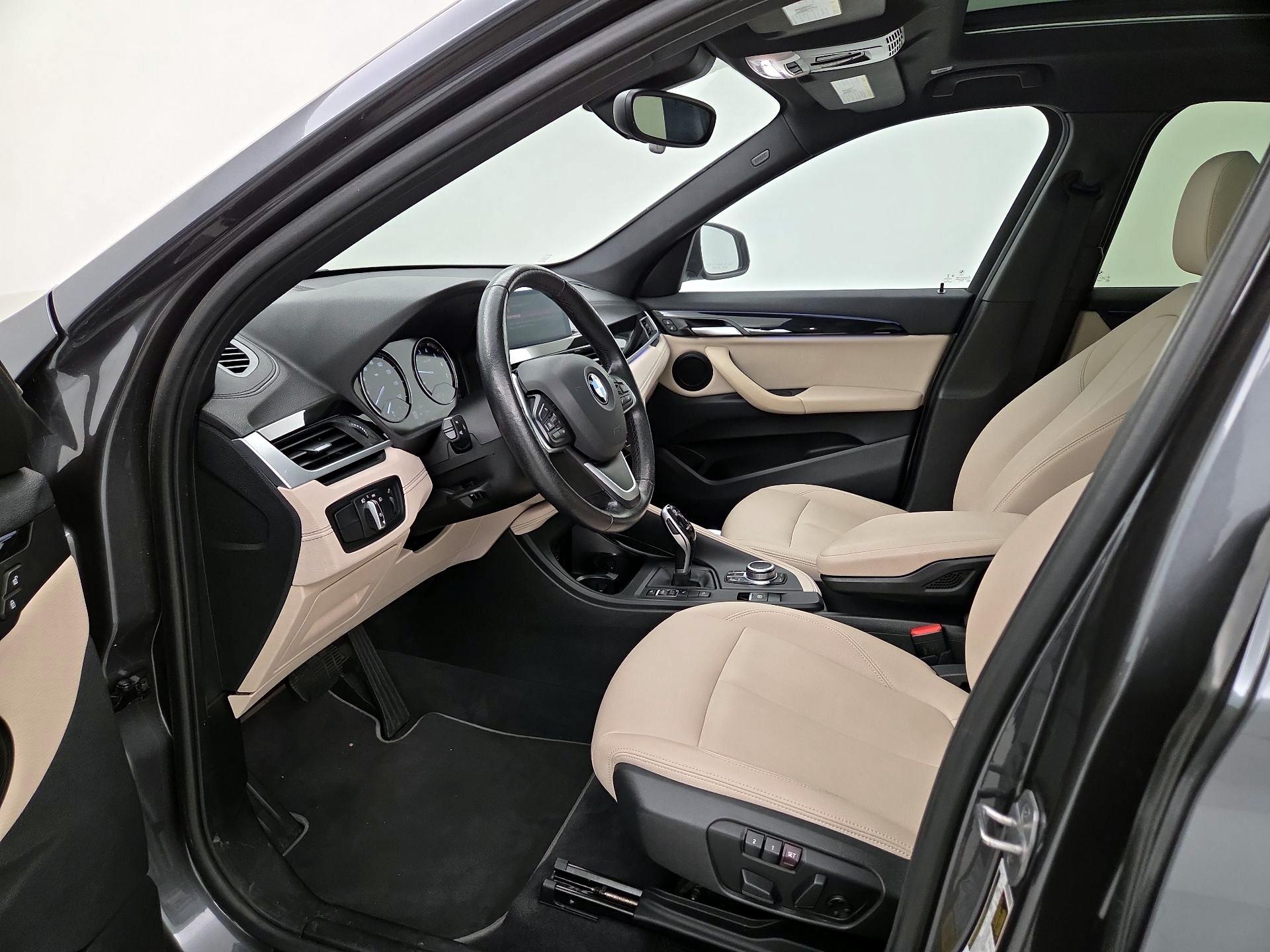 Thumbnail: 2021 BMW X1 - 11