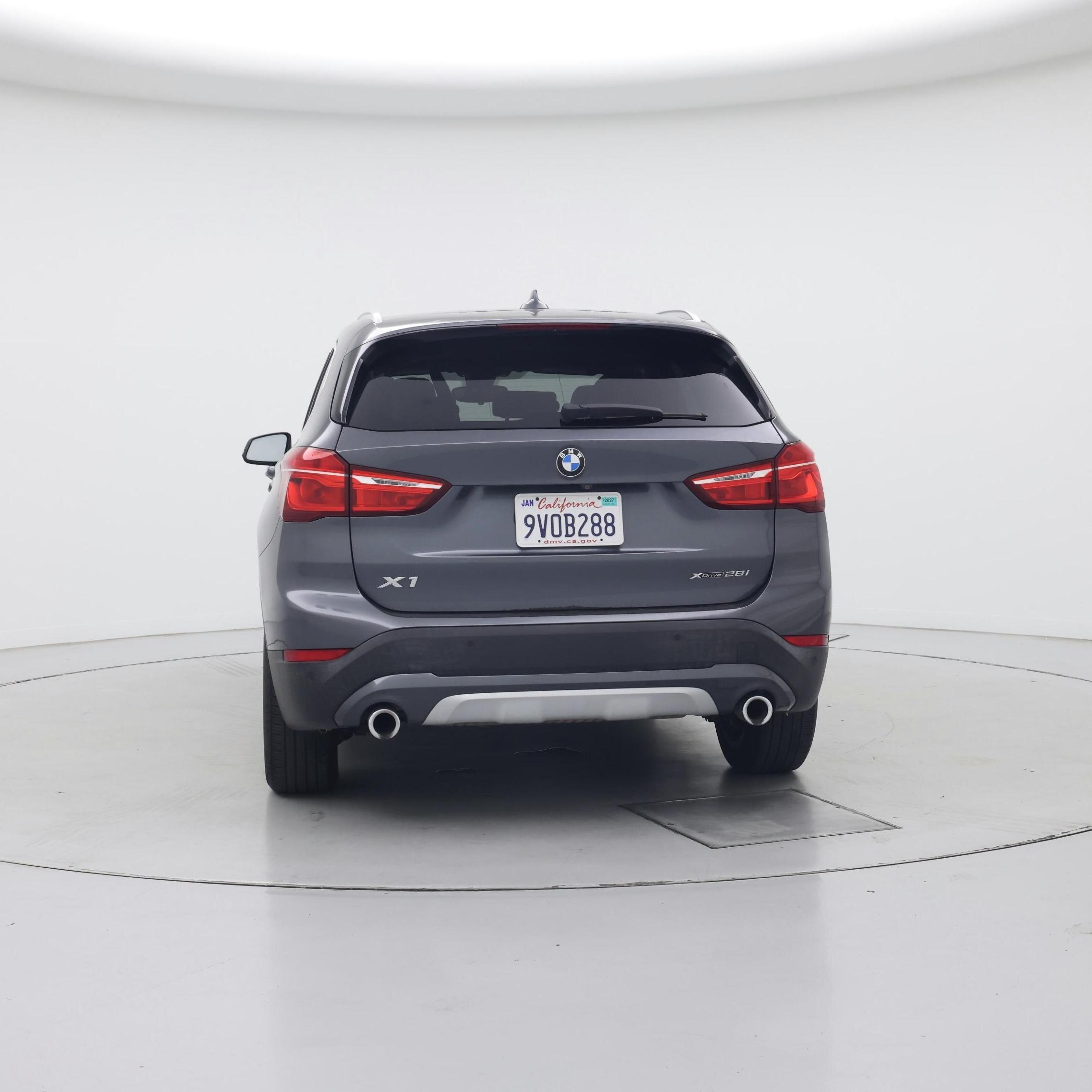 Thumbnail: 2021 BMW X1 - 6