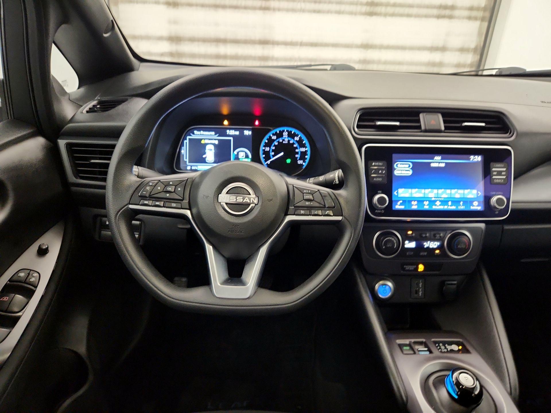 Thumbnail: 2023 Nissan Leaf - 10