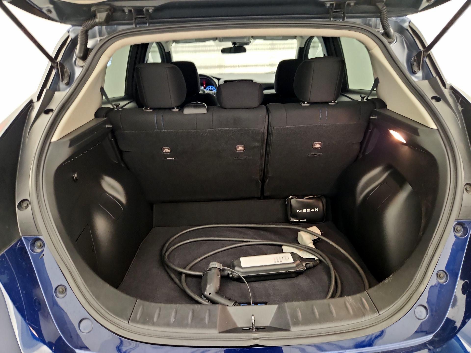 Thumbnail: 2023 Nissan Leaf - 20