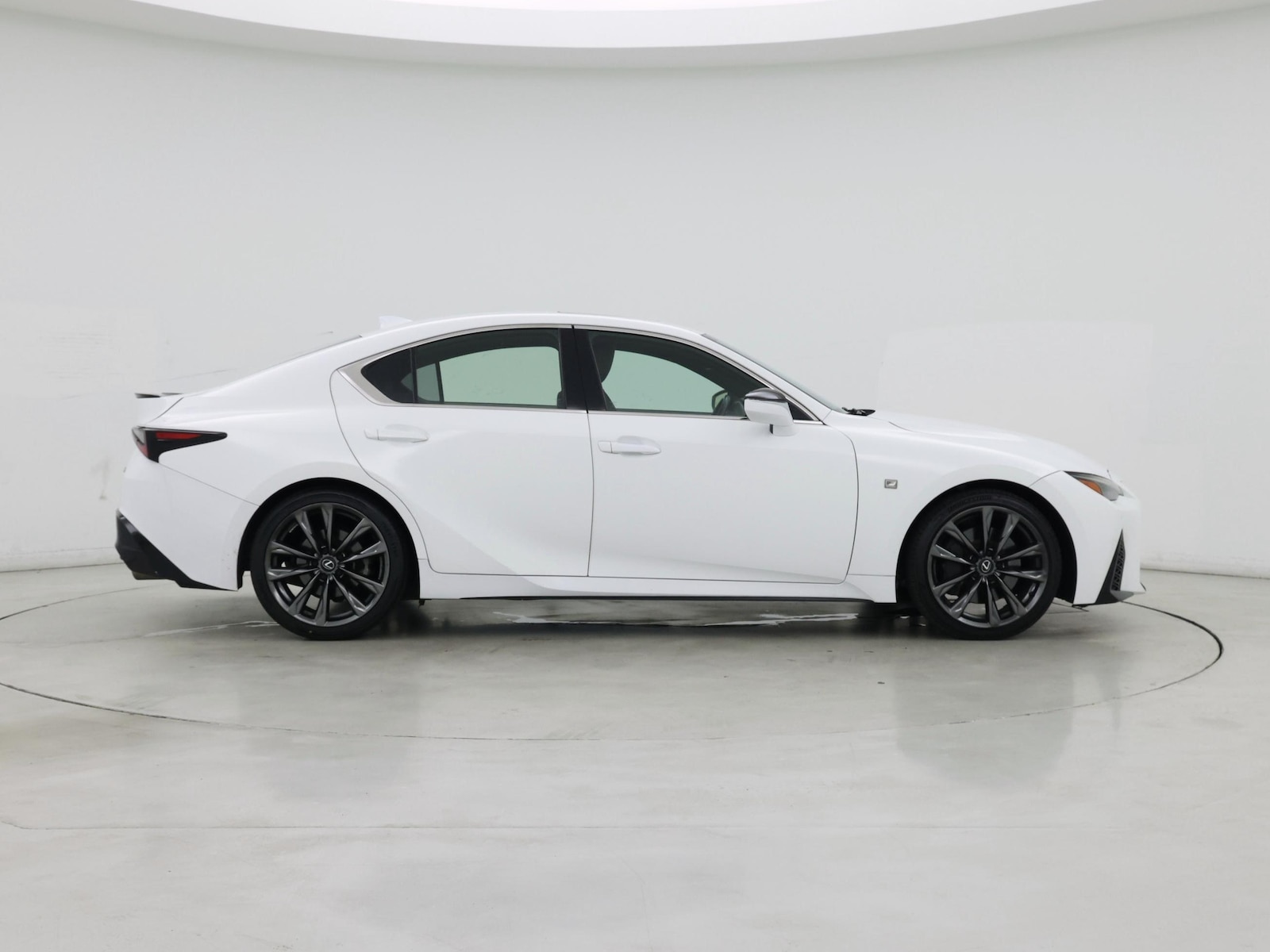 2024 Lexus IS 350 F SPORT - Photo 8