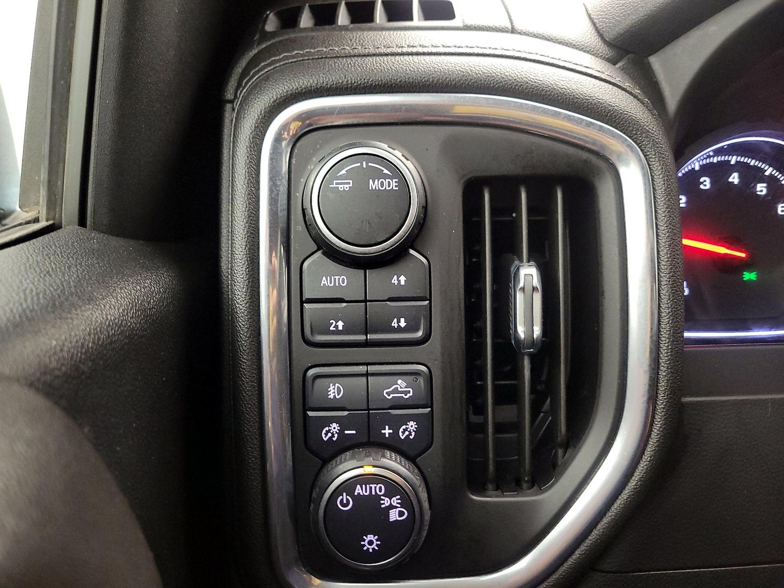 2021 Chevrolet Silverado 1500 RST - Photo 14