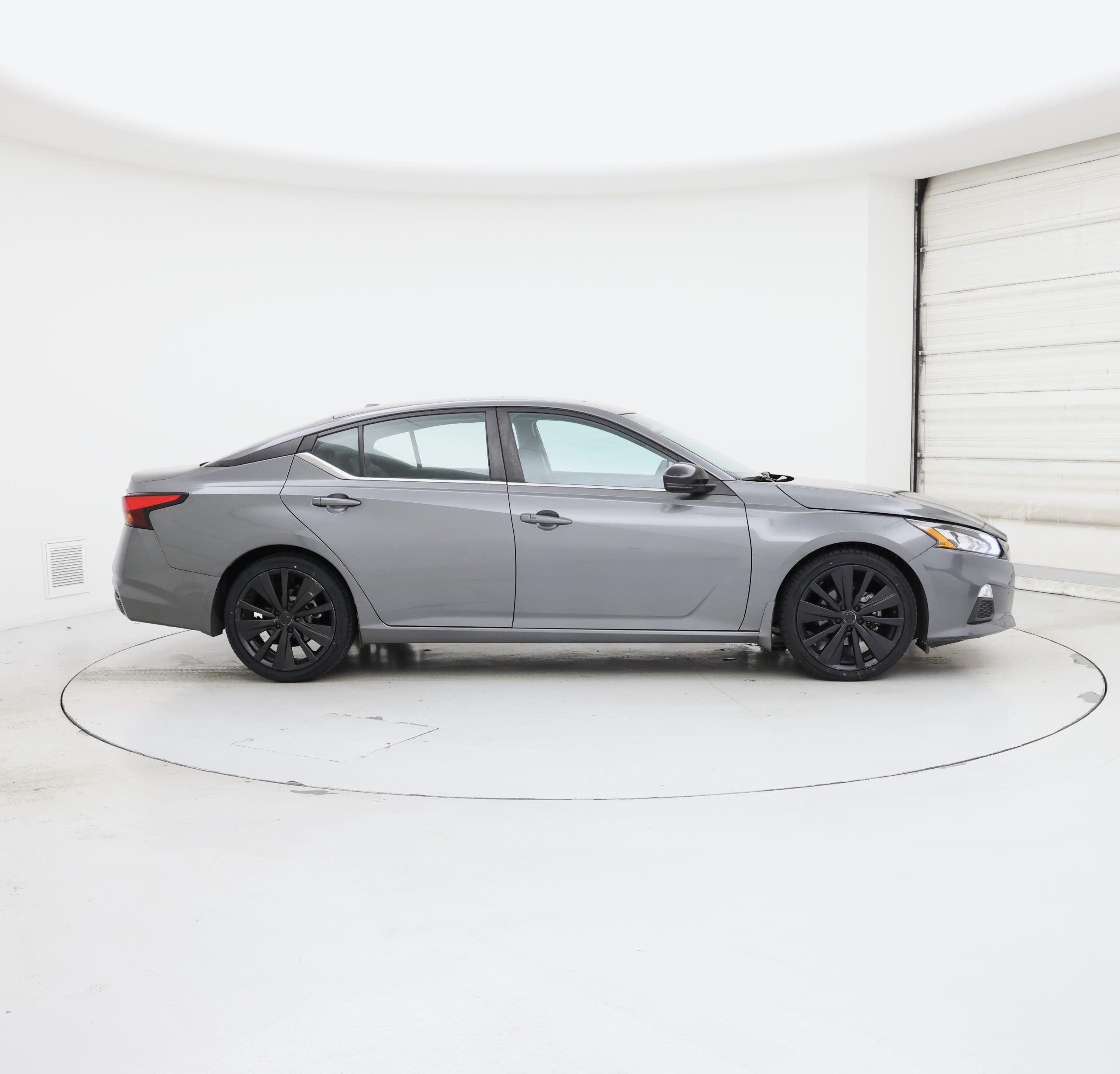 Thumbnail: 2021 Nissan Altima - 7