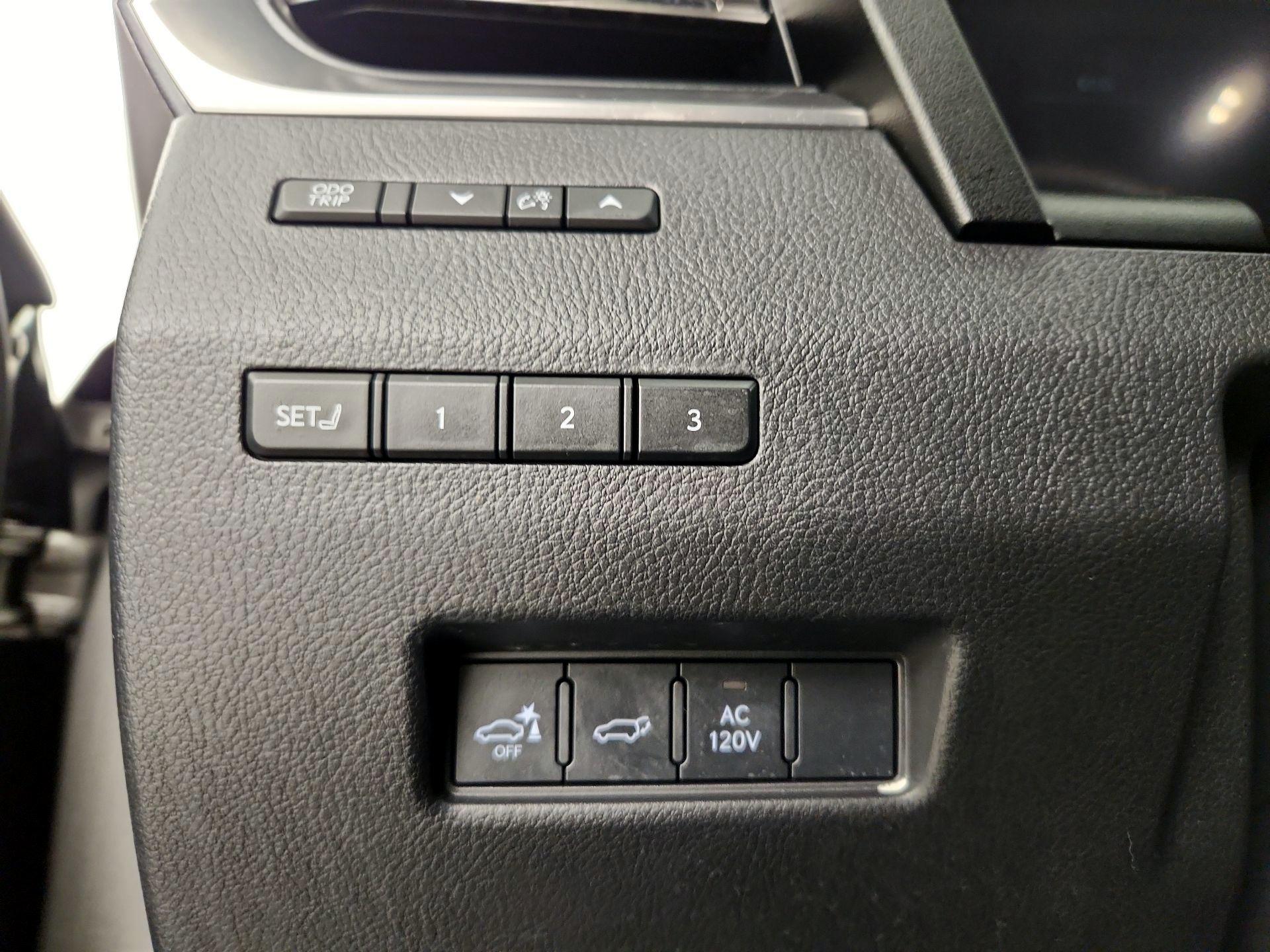 Thumbnail: 2024 Lexus GX - 13