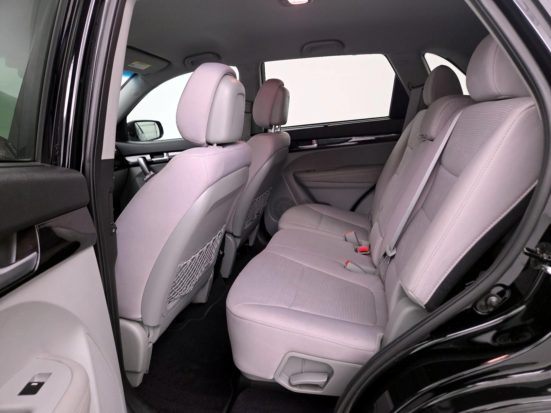 Thumbnail: 2014 Kia Sorento - 19