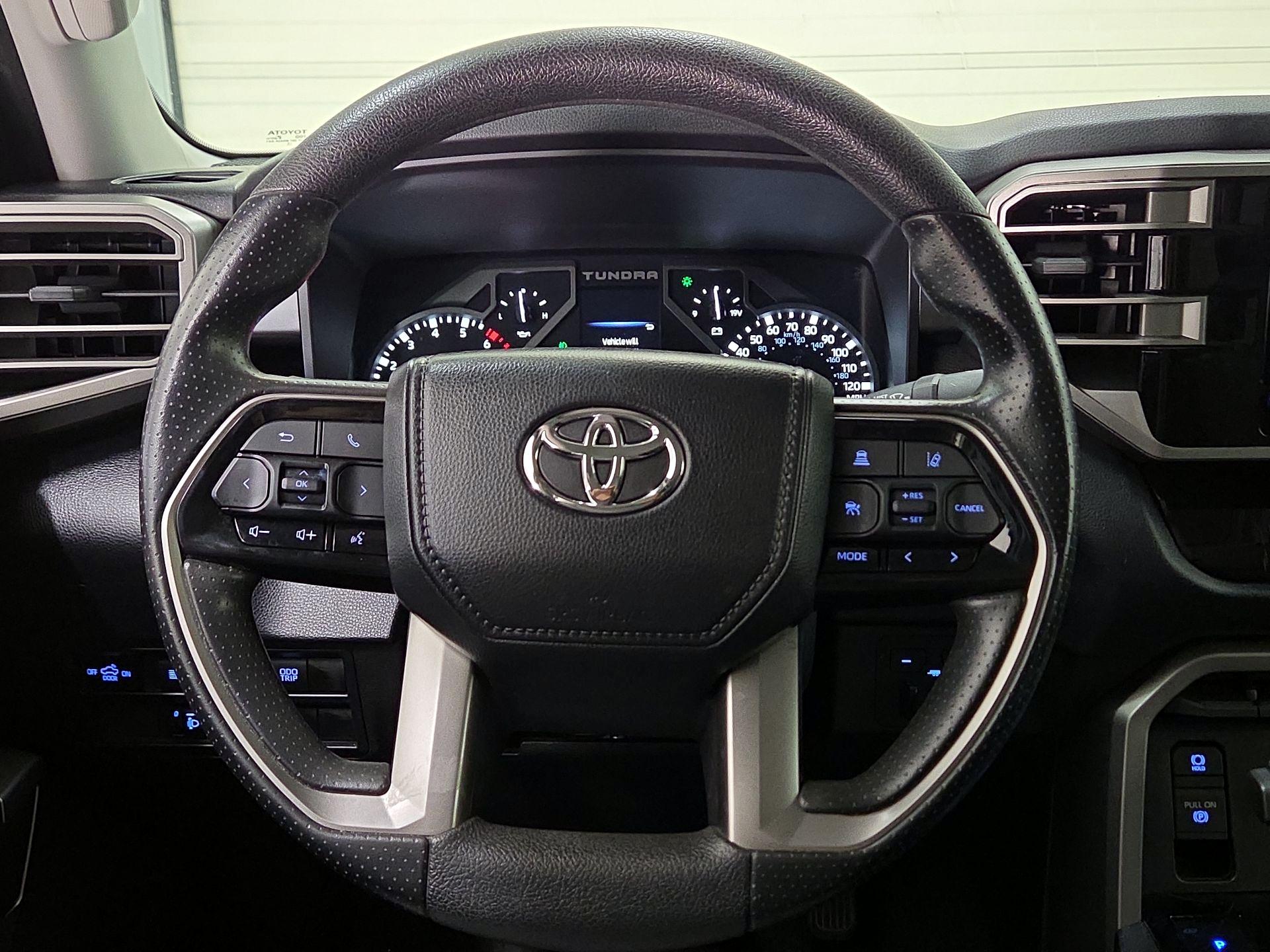 Thumbnail: 2024 Toyota Tundra - 10