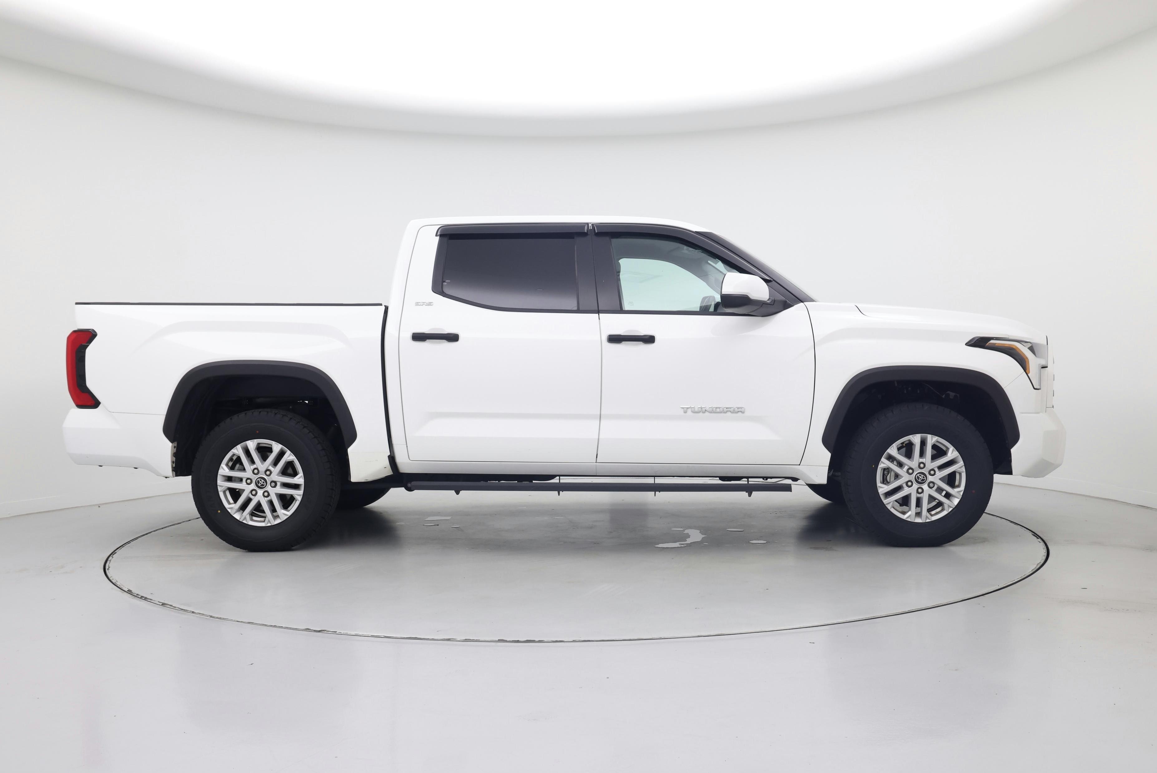Thumbnail: 2024 Toyota Tundra - 7