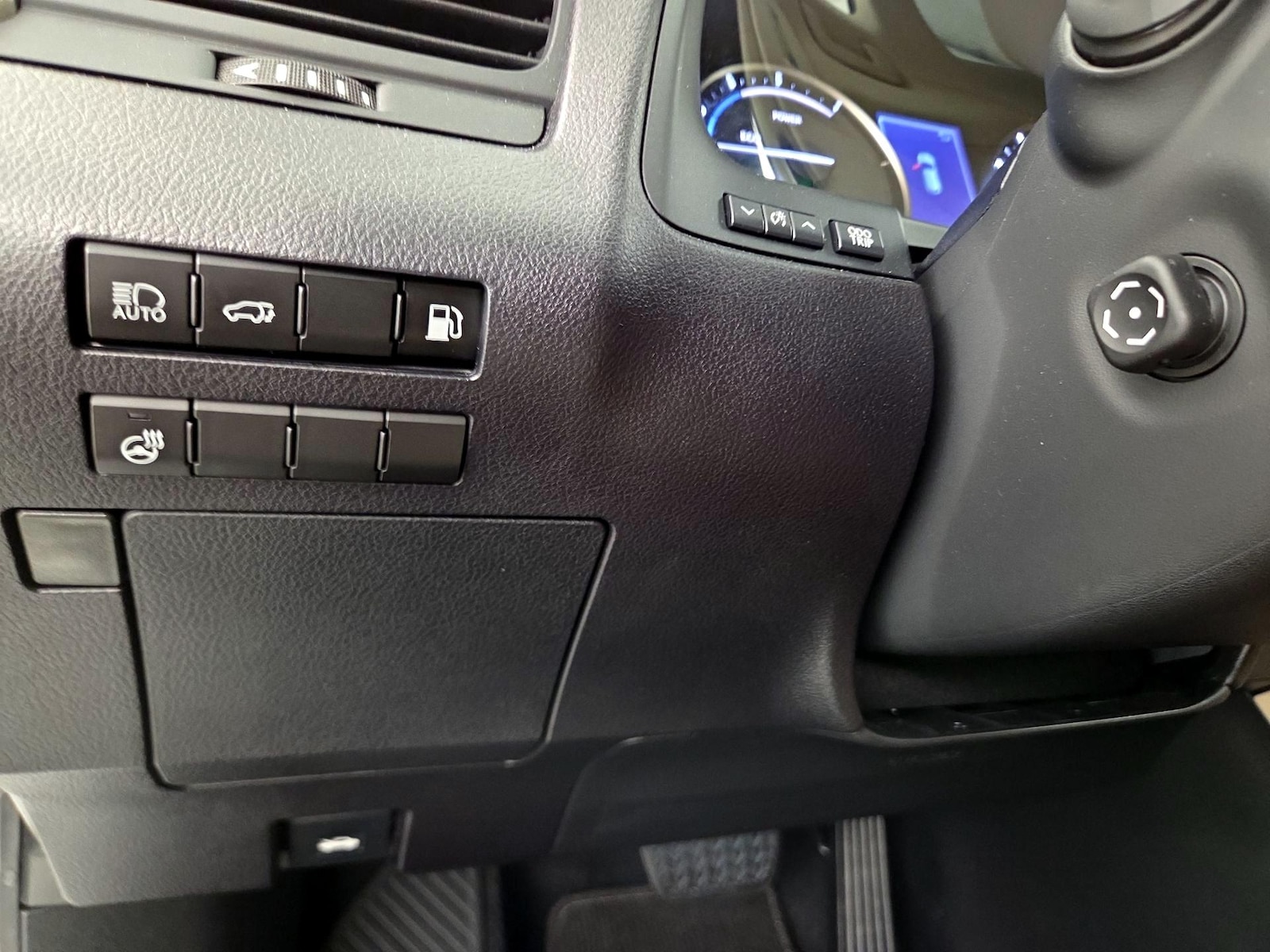 2022 Lexus RX Hybrid 450h - Photo 14