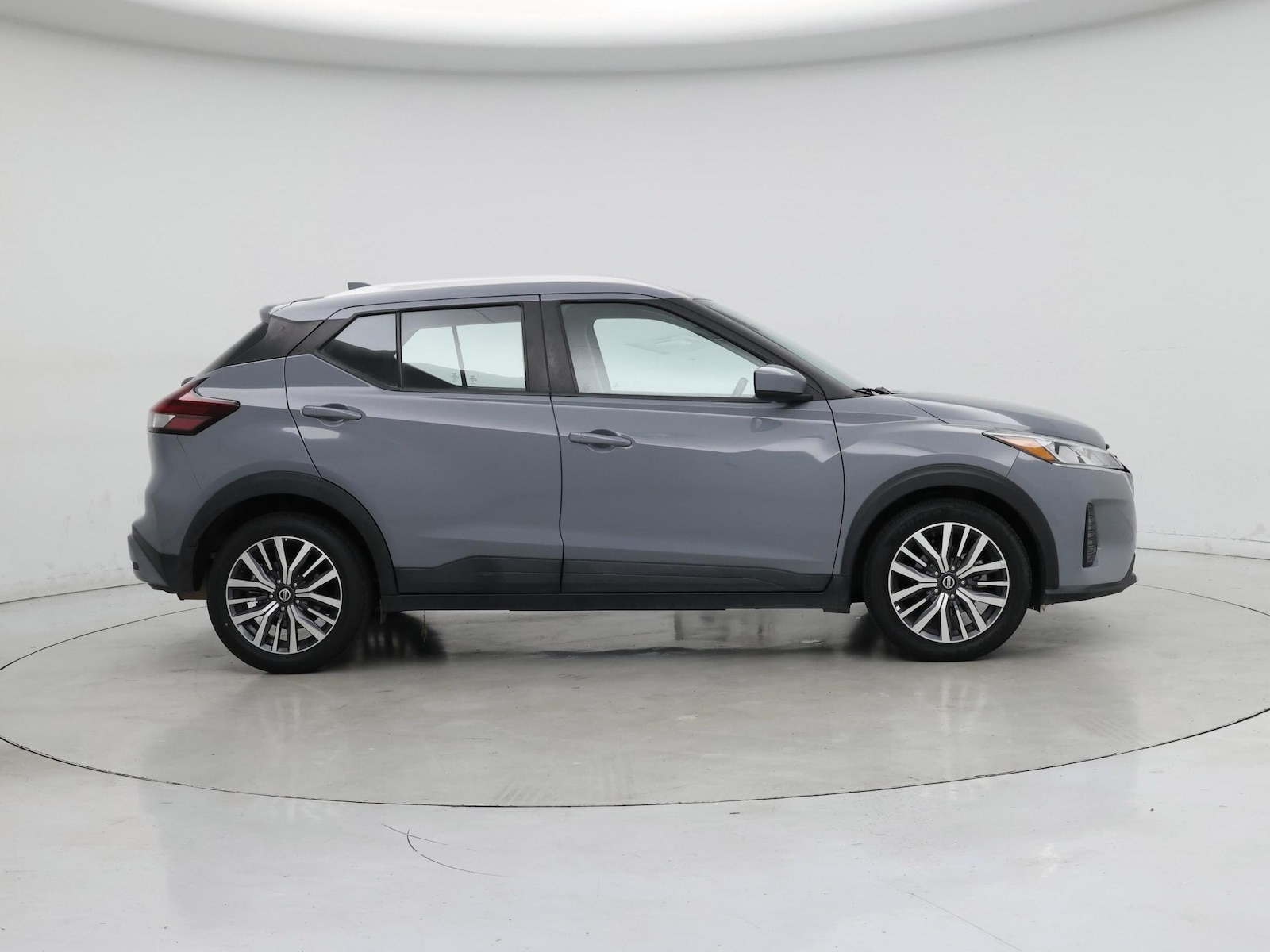 2021 Nissan Kicks SV - Photo 8