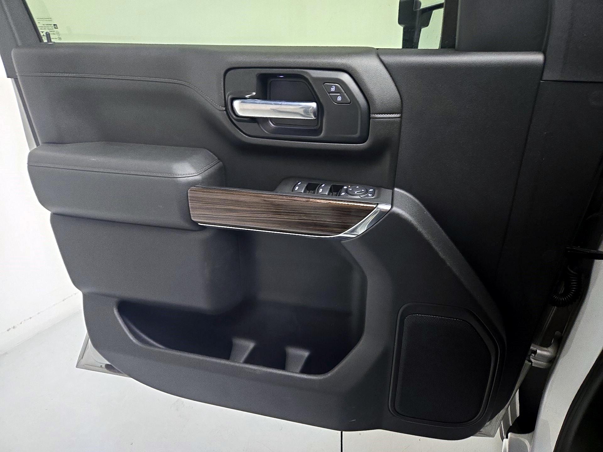 Thumbnail: 2021 Chevrolet Silverado 2500 - 10