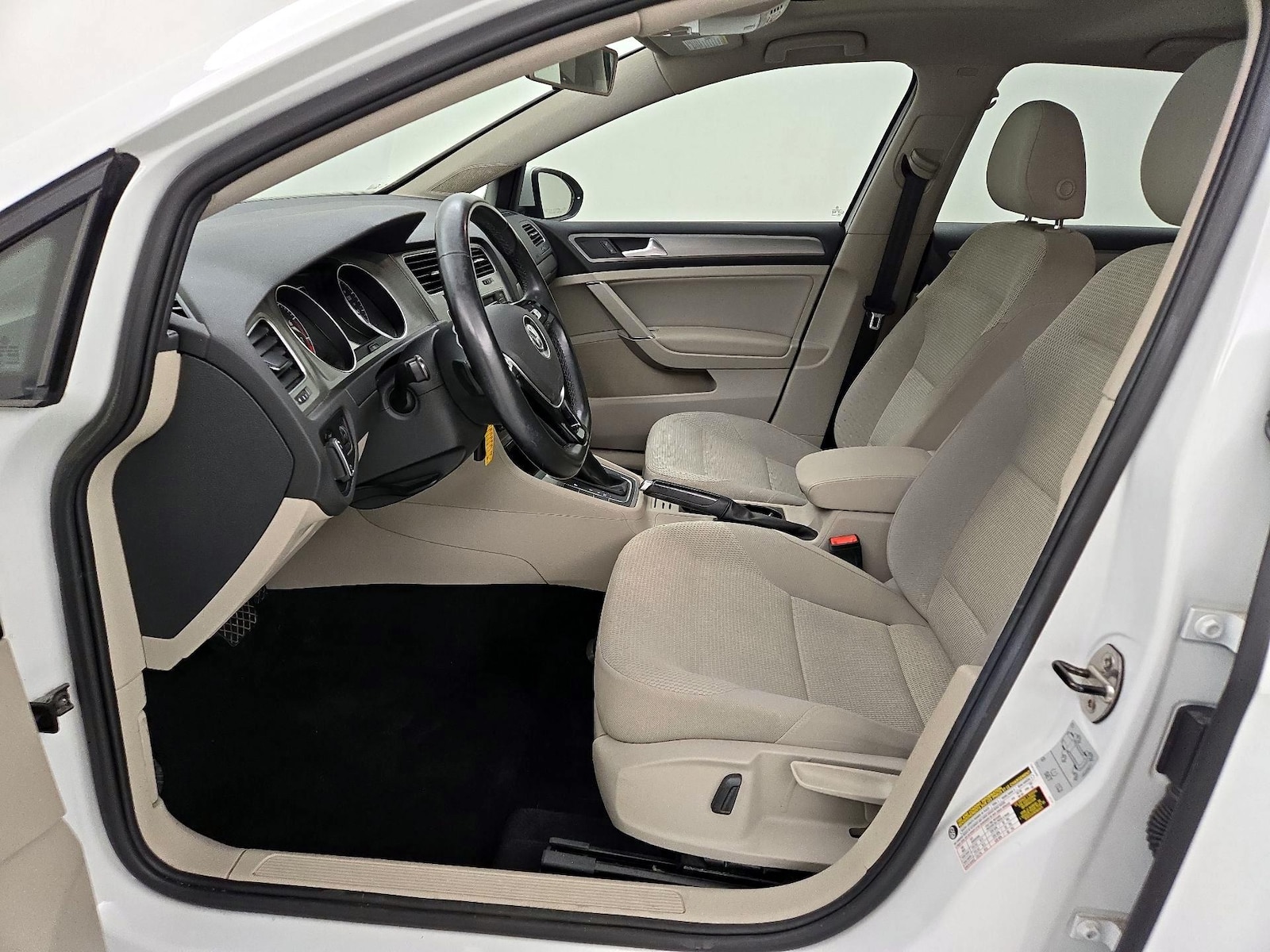 Power Seat(s) & Side Airbags