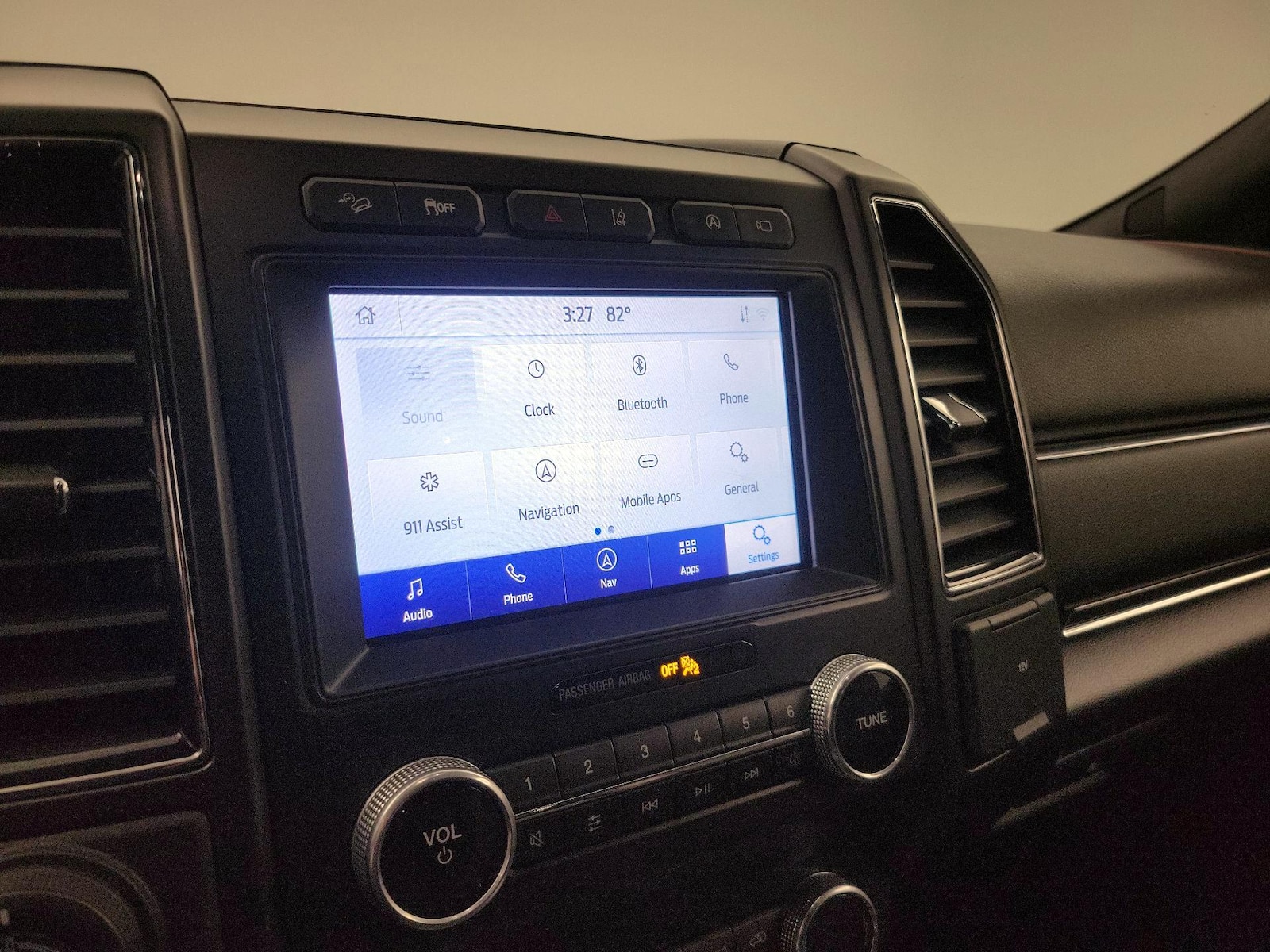 2021 Ford Expedition Limited - Photo 17