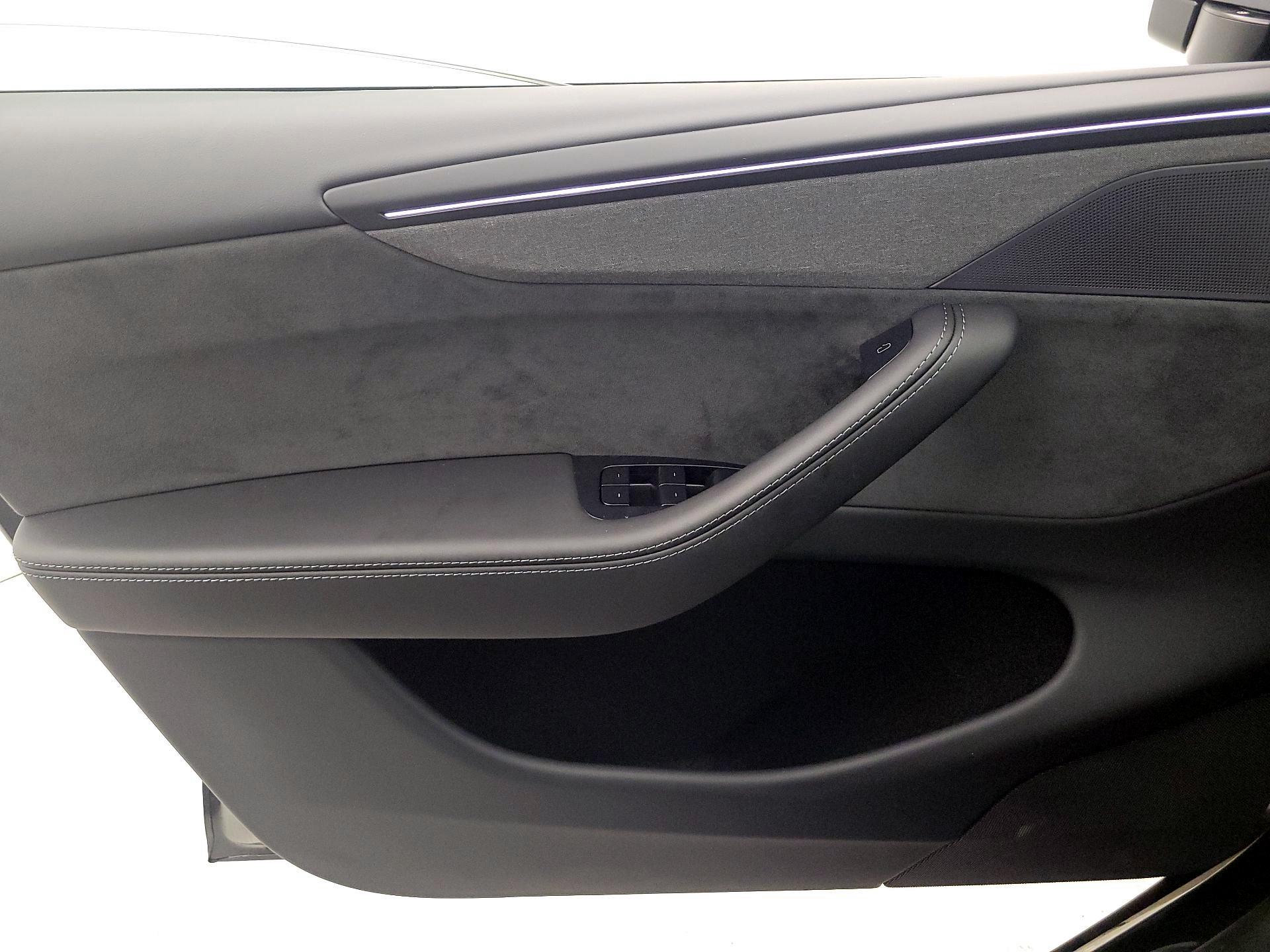 Thumbnail: 2026 Tesla Model Y - 12